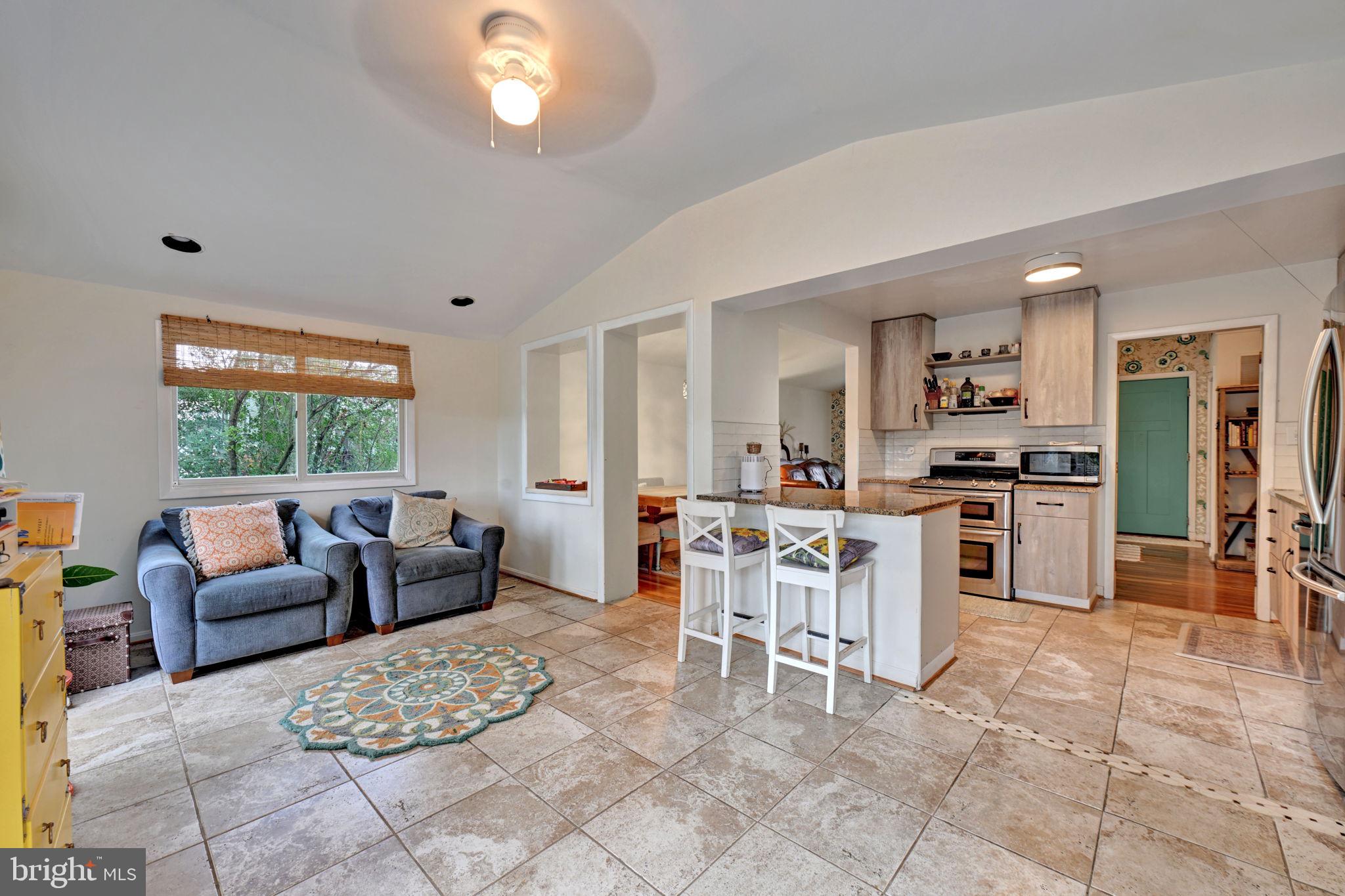 GREENWOOD KNOLLS - Residential
