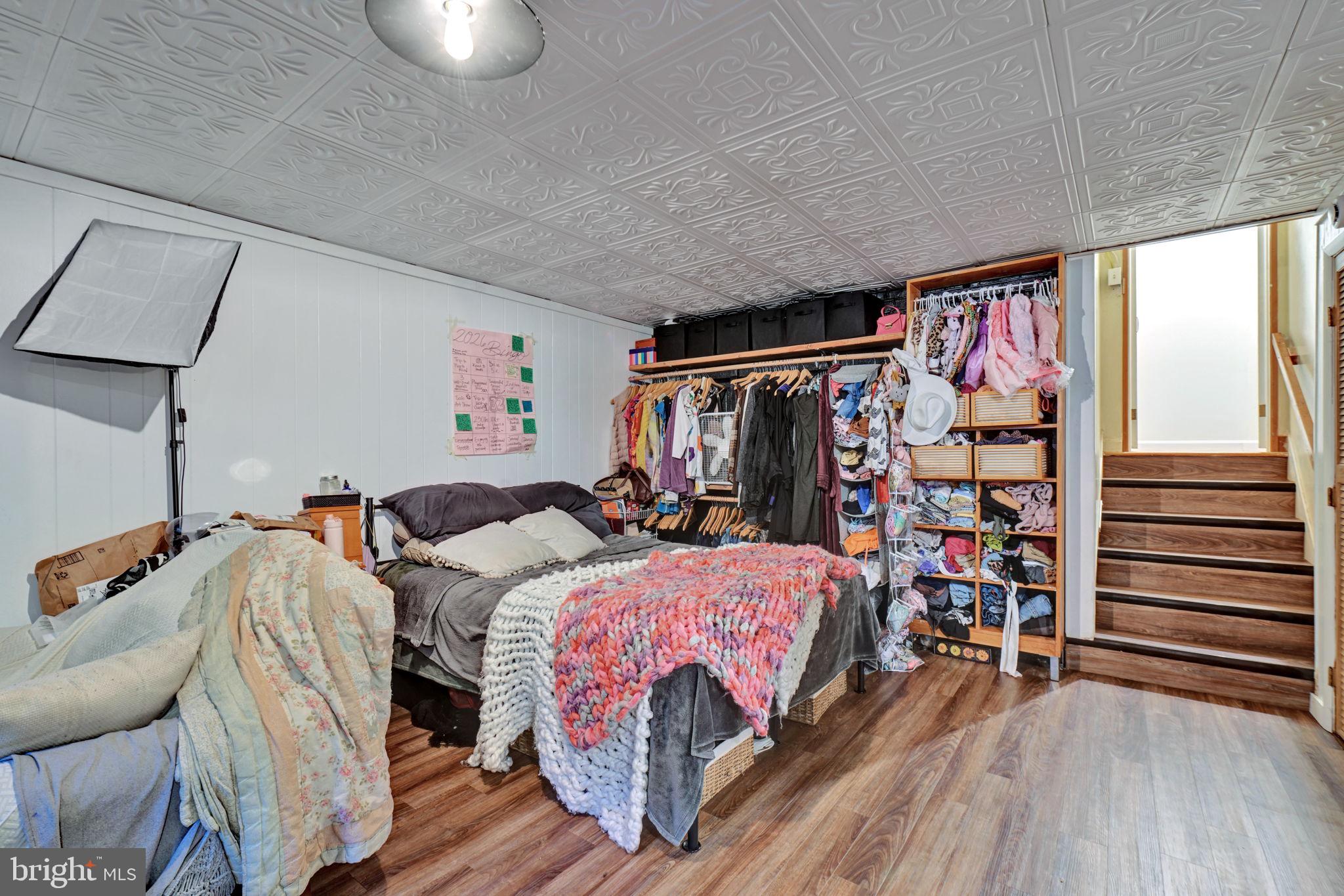 GREENWOOD KNOLLS - Residential