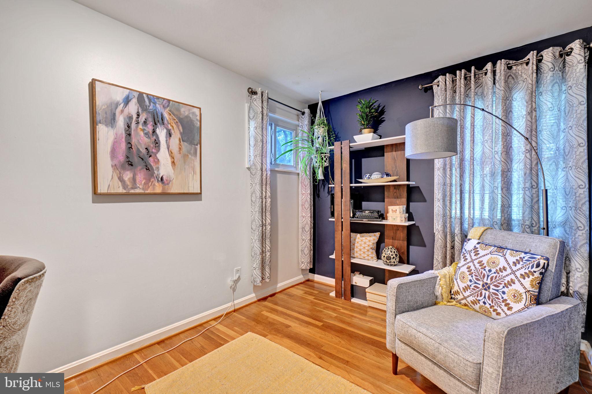 GREENWOOD KNOLLS - Residential