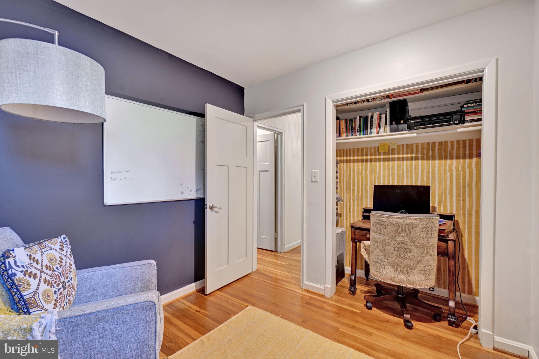 GREENWOOD KNOLLS - Residential