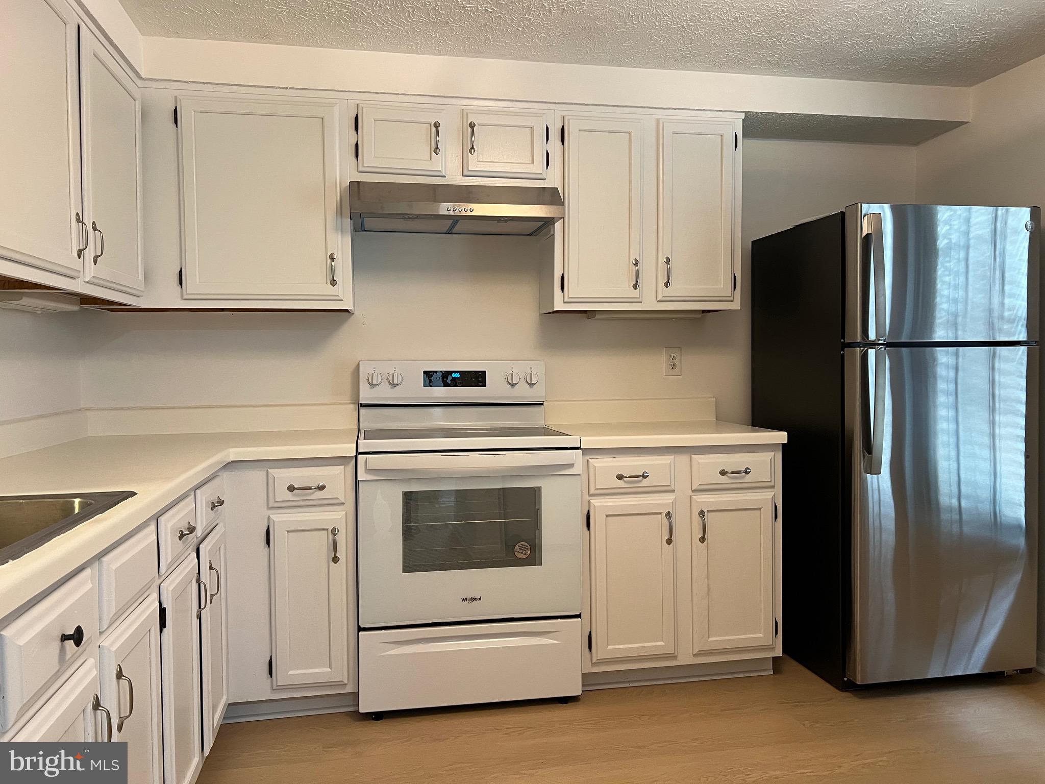 GREEN HOLLY WOODS PLAT T - Residential