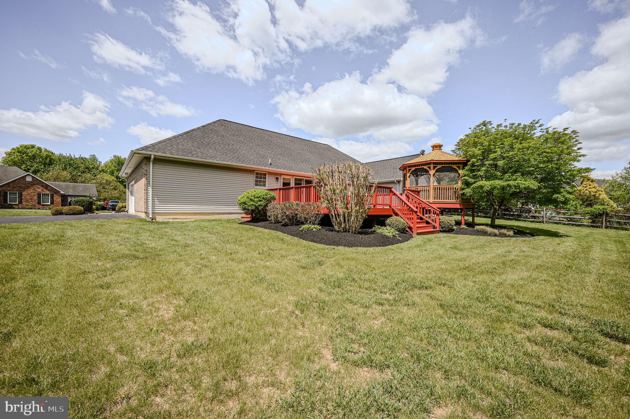 MANSION FARMS - Residential