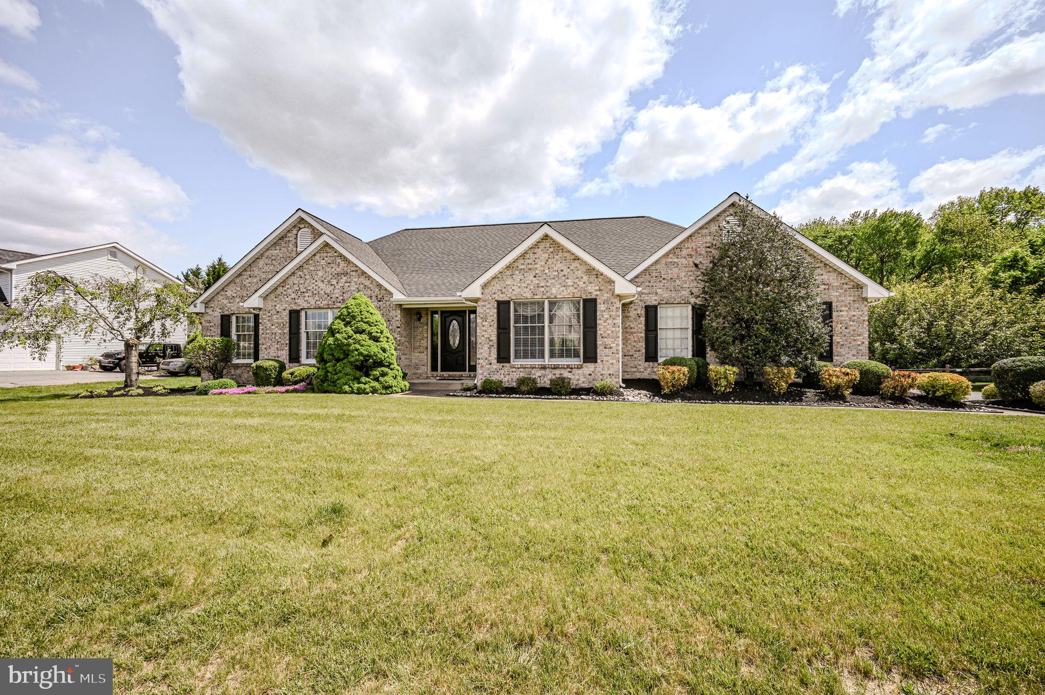 MANSION FARMS - Residential