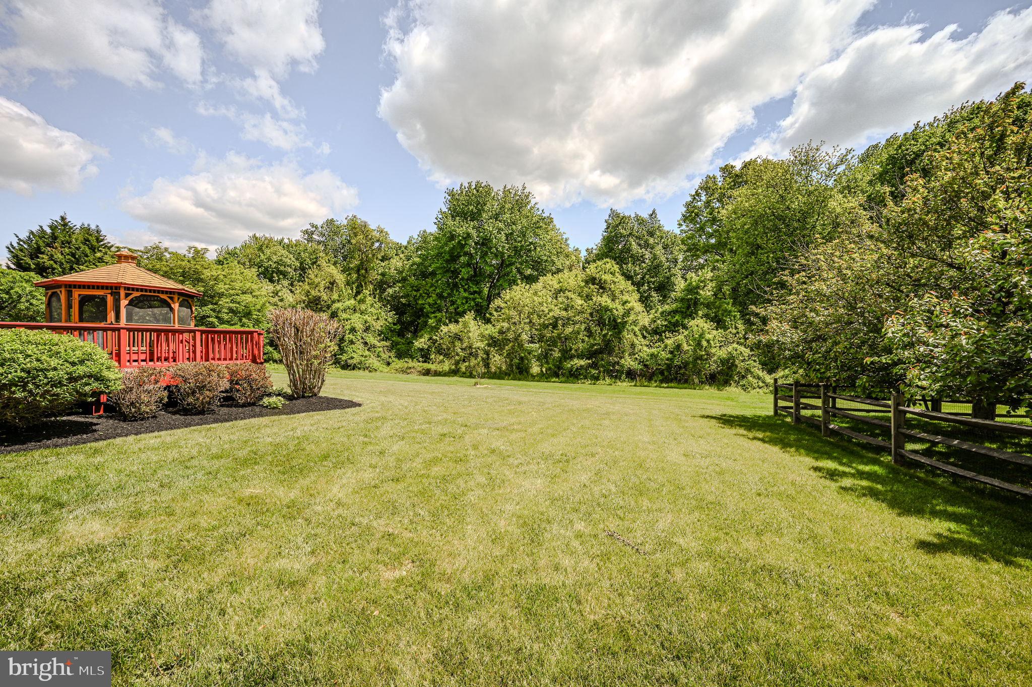 MANSION FARMS - Residential
