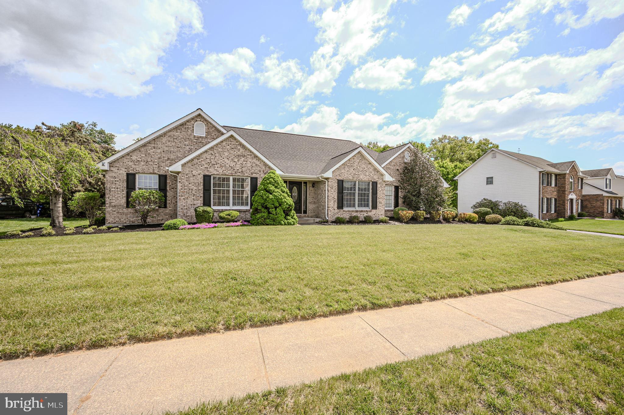 MANSION FARMS - Residential