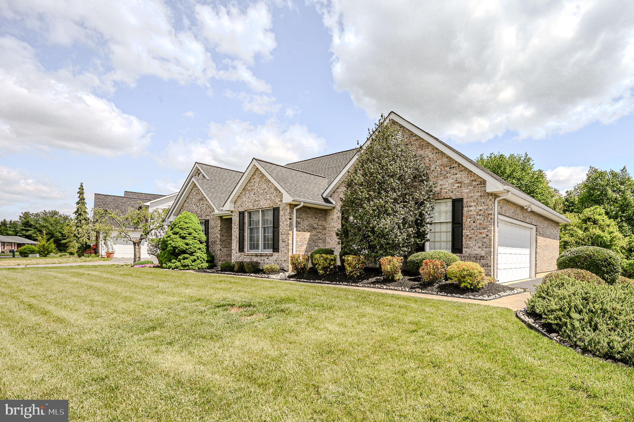 MANSION FARMS - Residential