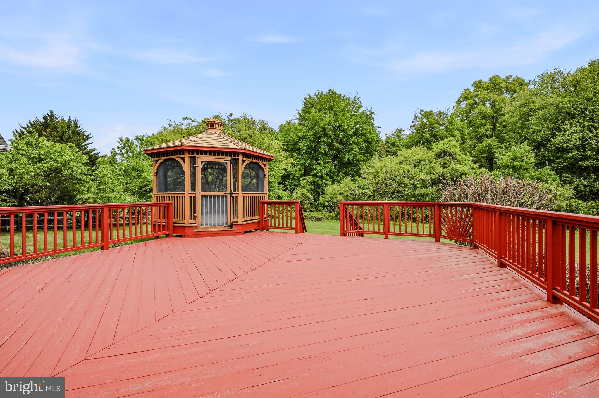 MANSION FARMS - Residential