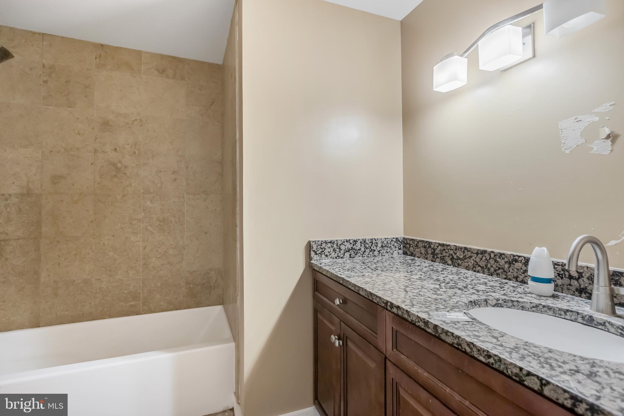 TANTALLON HILLS - Residential