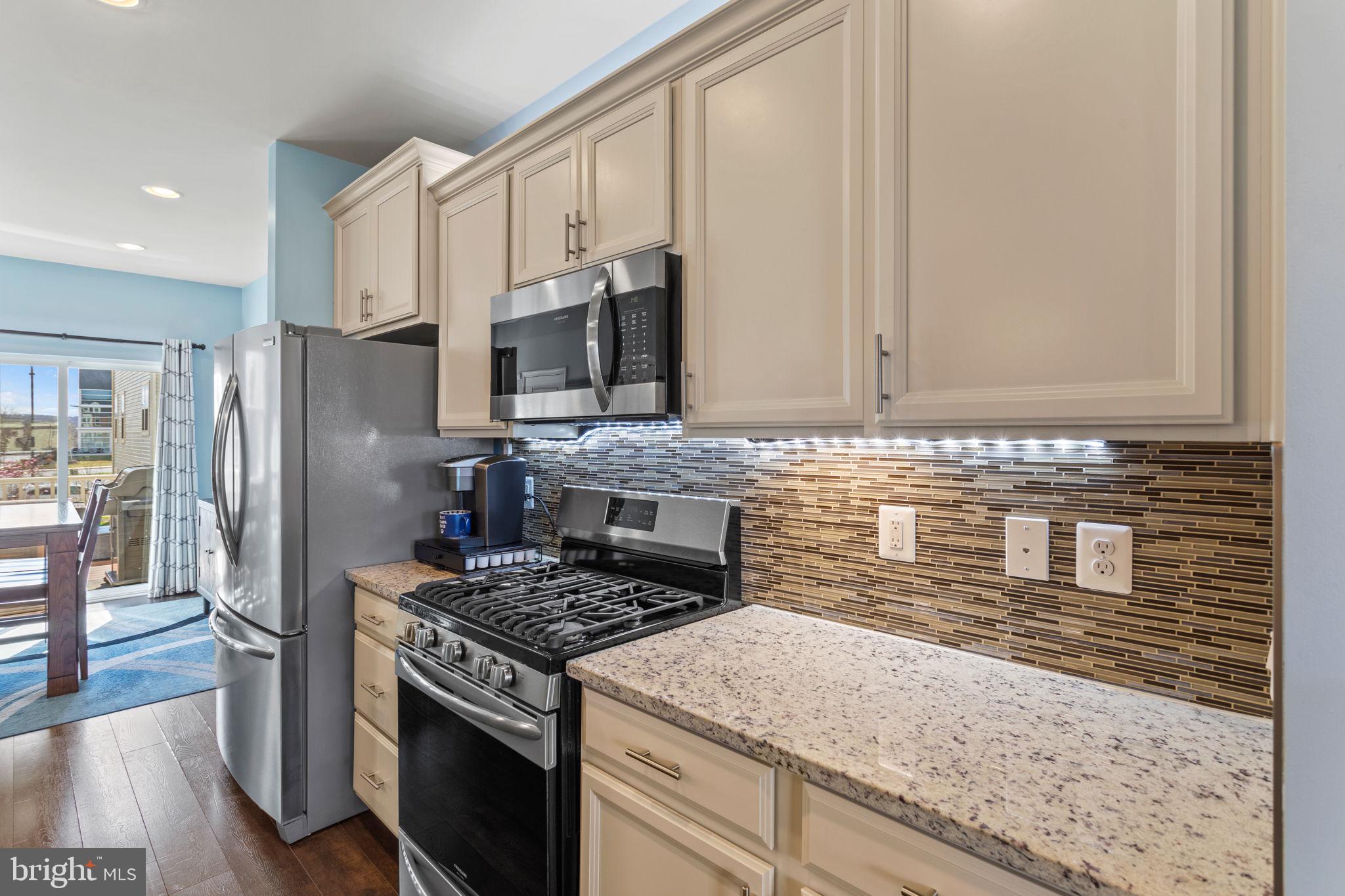 WESTVIEW SOUTH - Residential