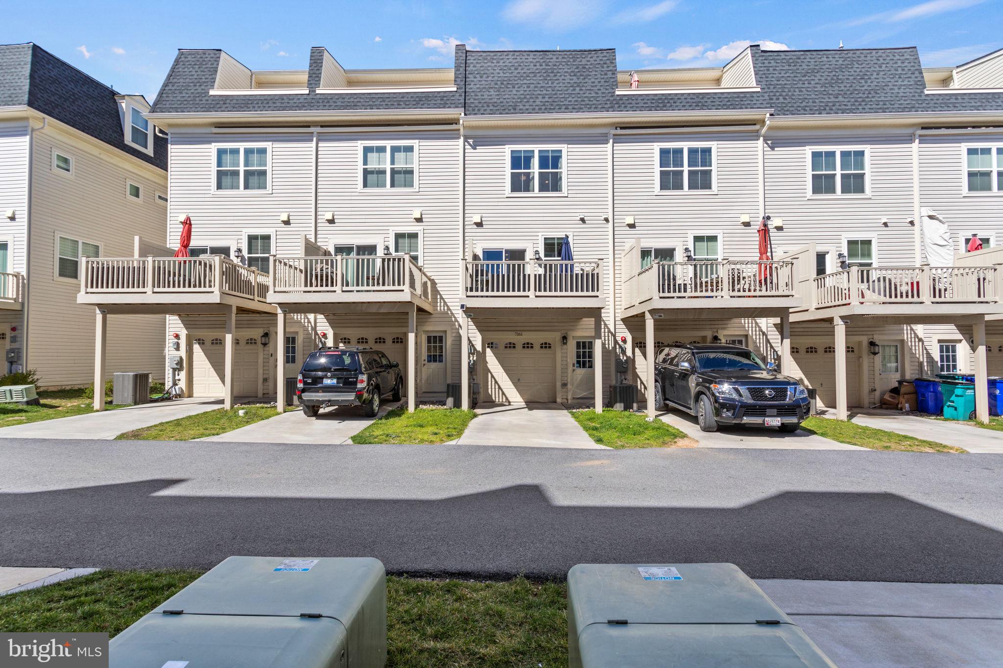 WESTVIEW SOUTH - Residential