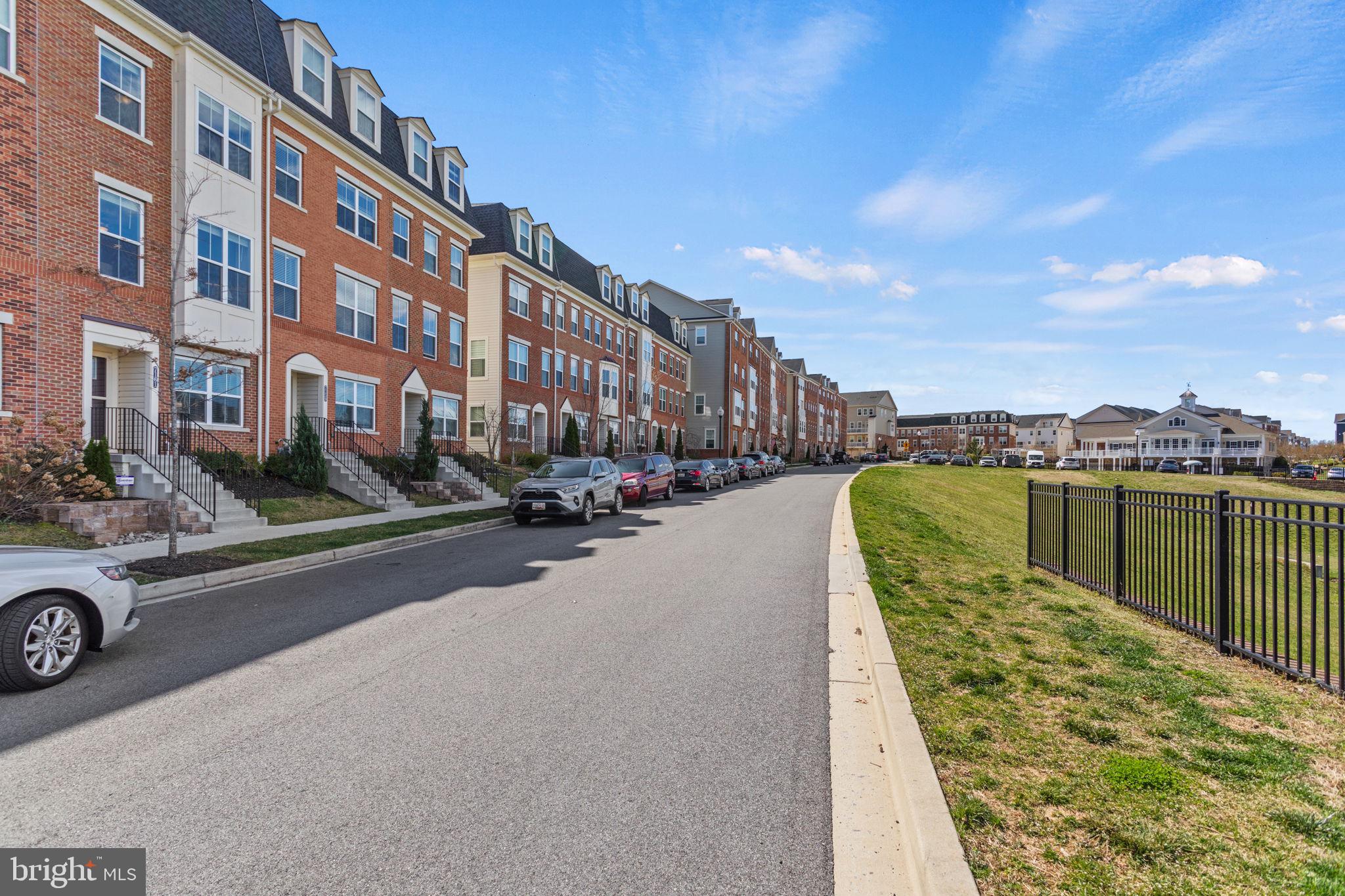 WESTVIEW SOUTH - Residential