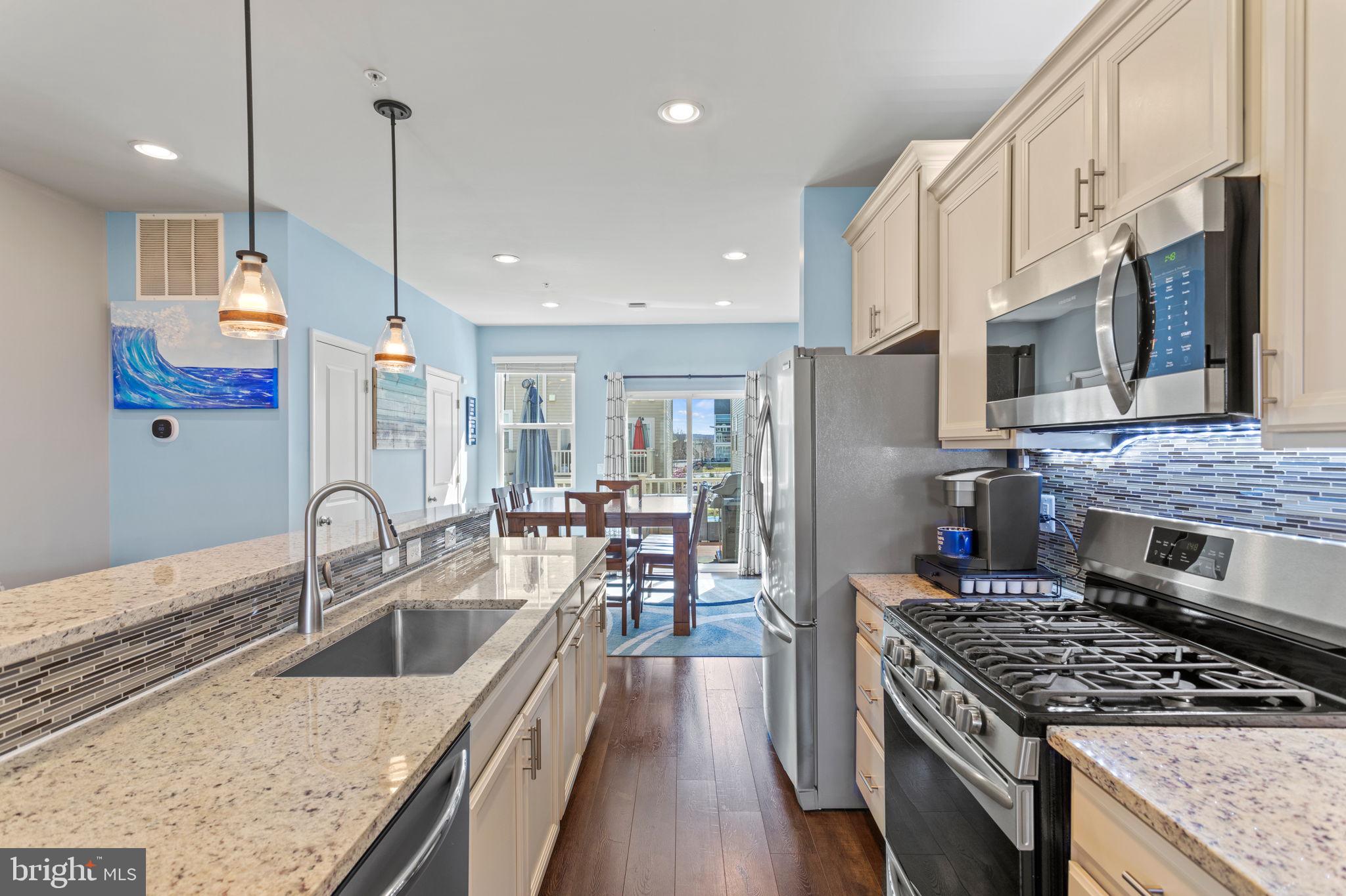 WESTVIEW SOUTH - Residential