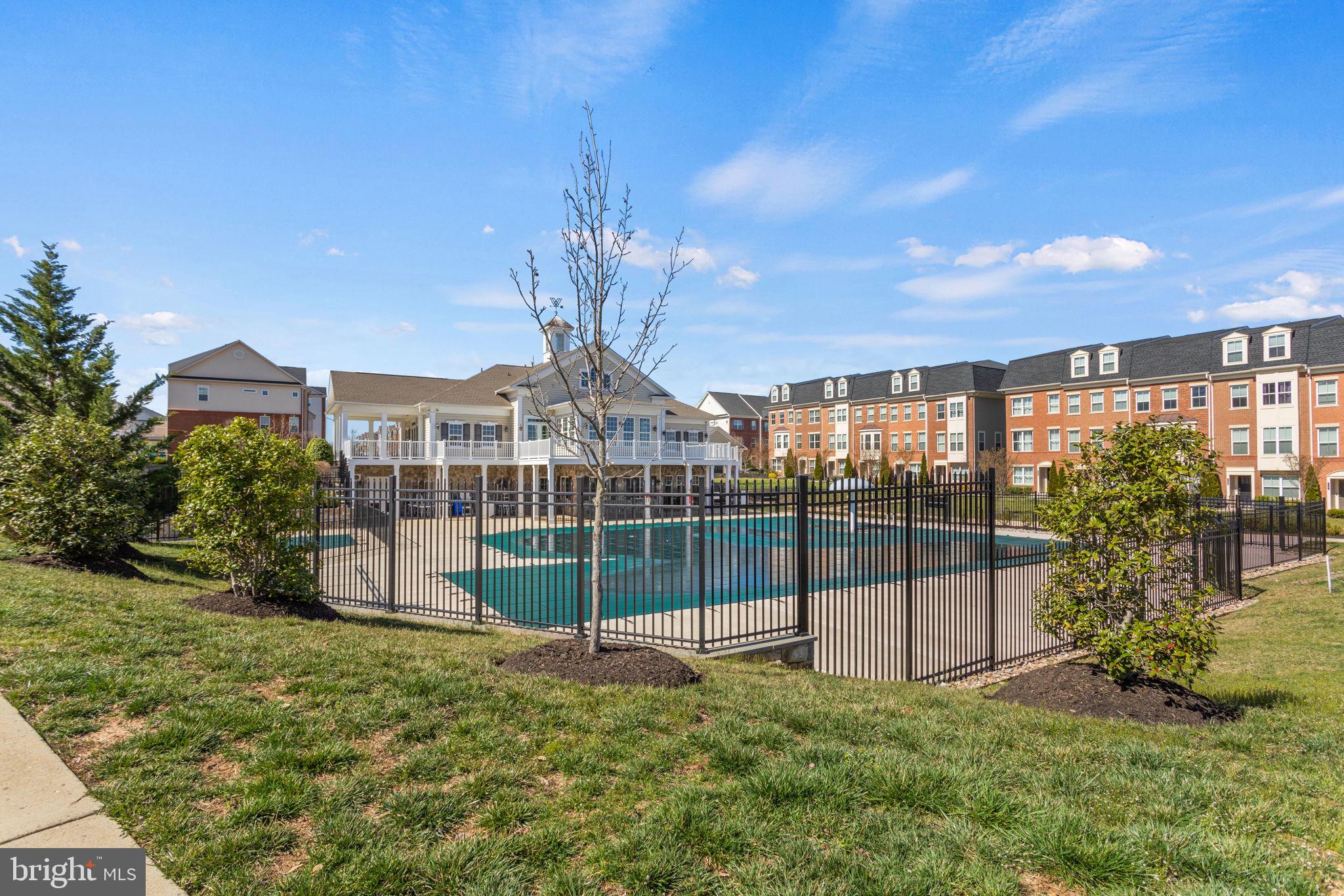 WESTVIEW SOUTH - Residential