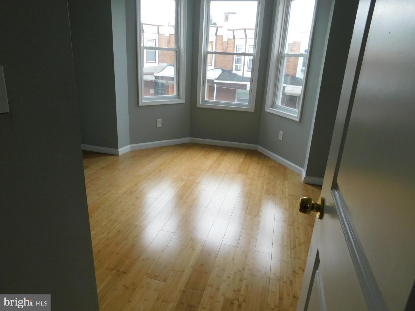 STRAWBERRY MANSION - Residential