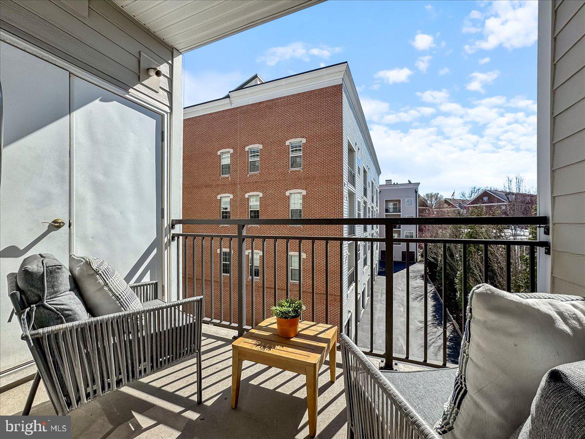 2400 SOUTH - Residential