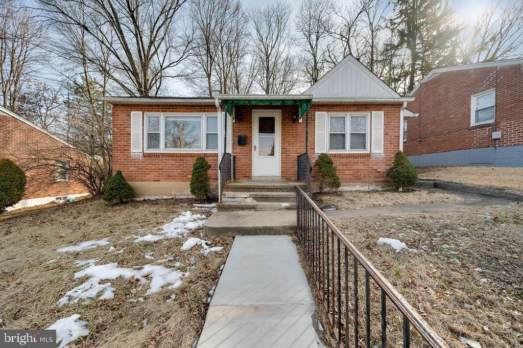 MOHNTON LAWN - Residential