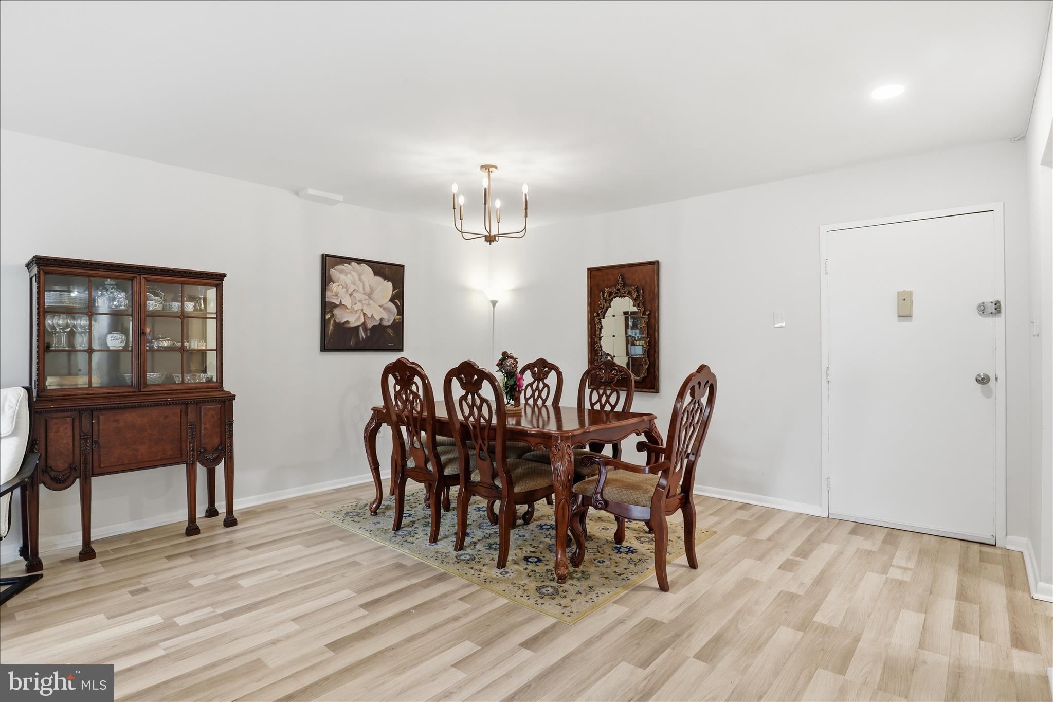 WEST SPRING - Residential