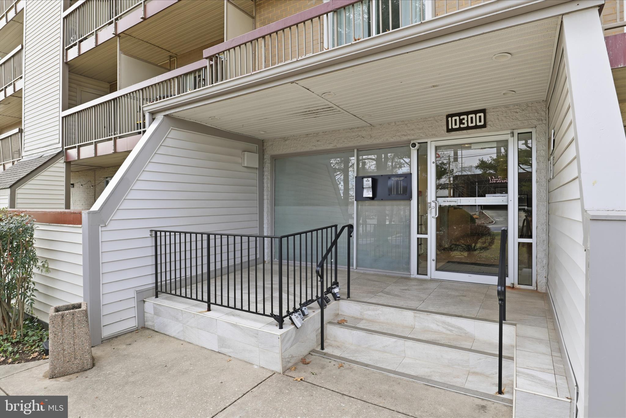 WEST SPRING - Residential