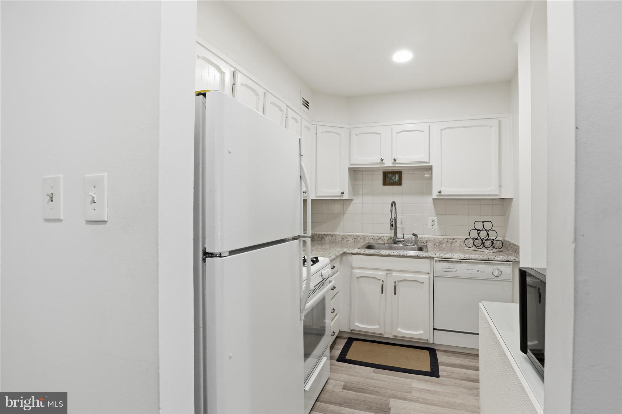 WEST SPRING - Residential