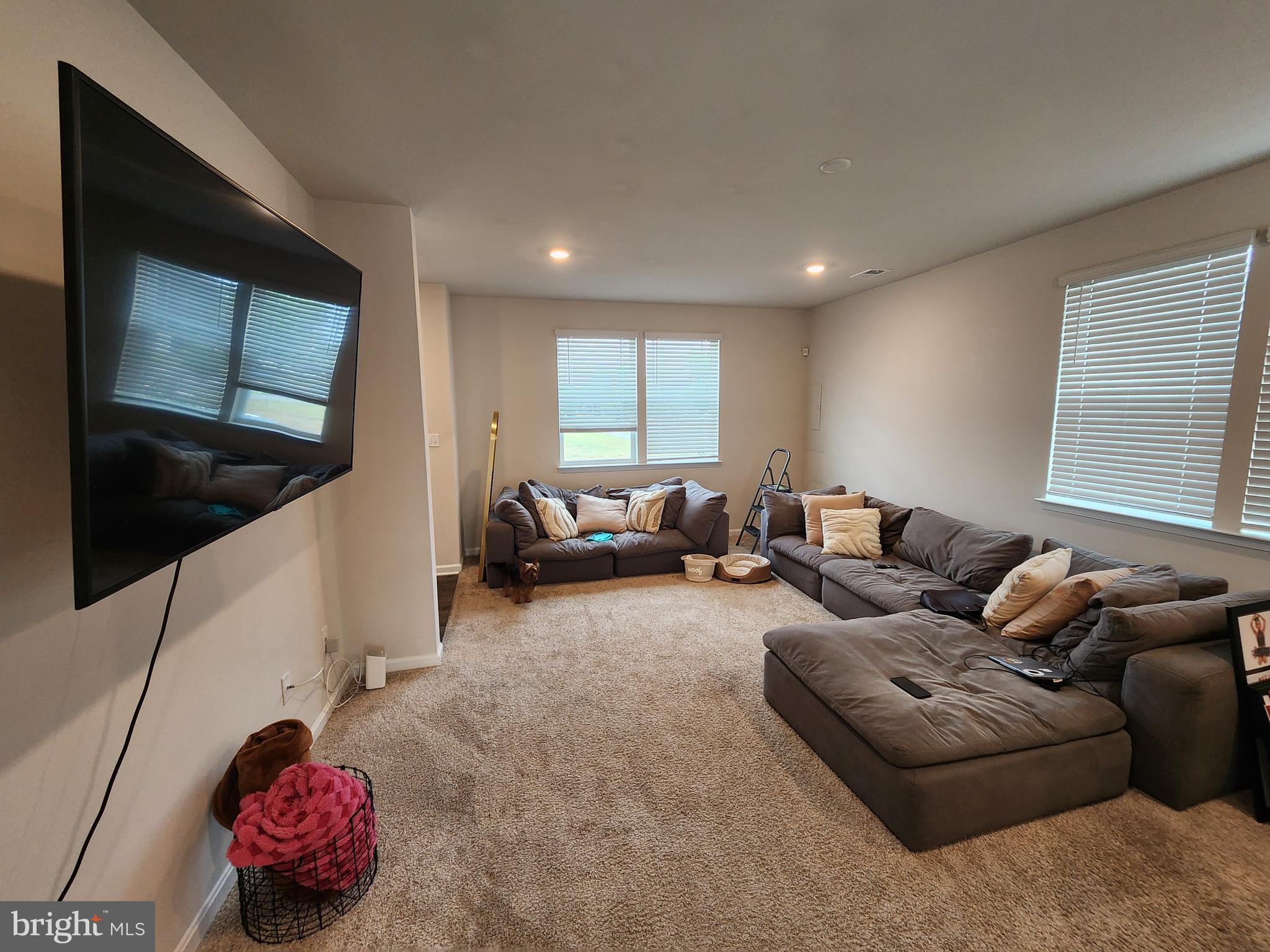 TIDBURY CROSSING - Residential