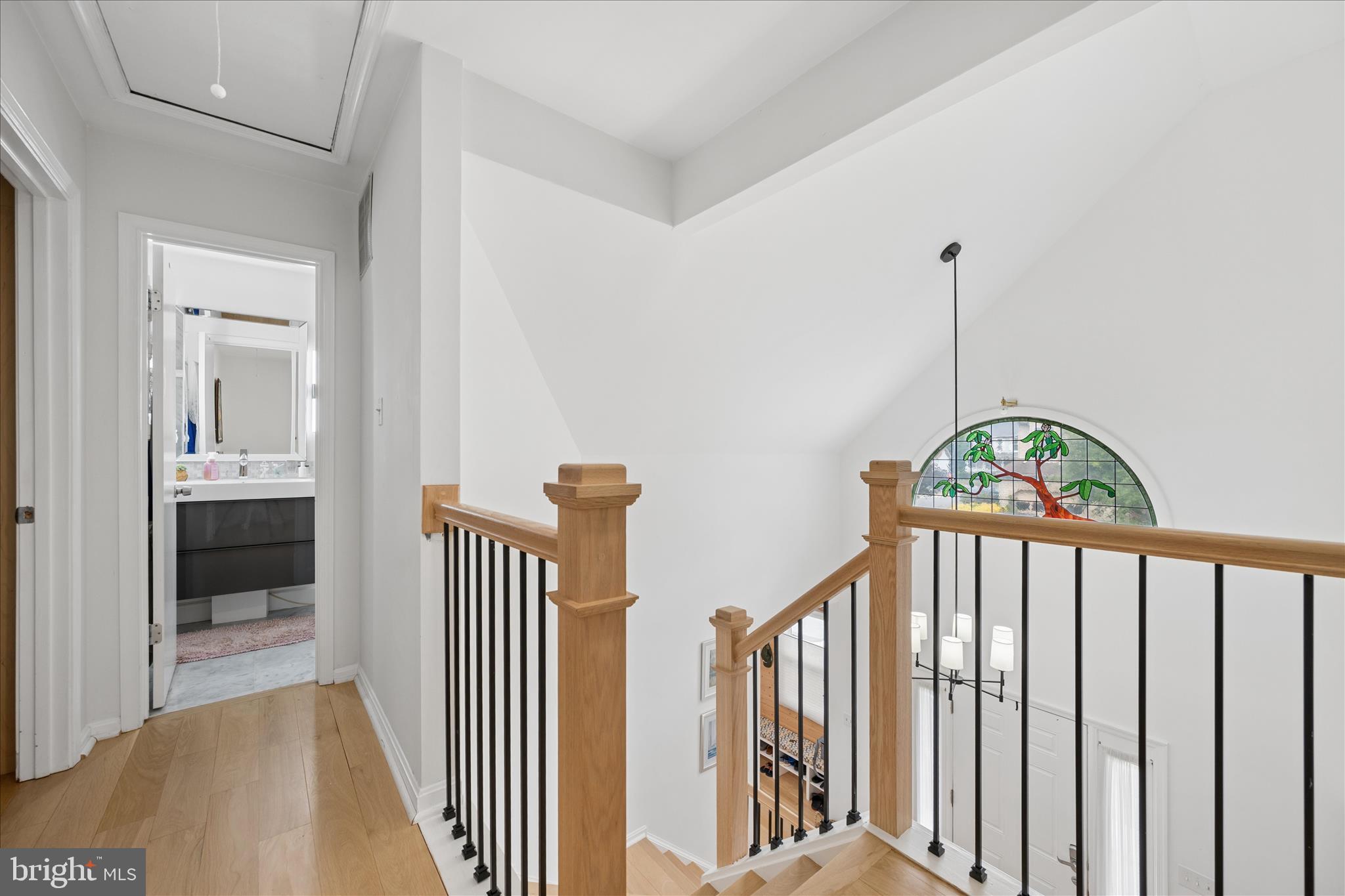 VALLEY STREAM ESTATES - Residential