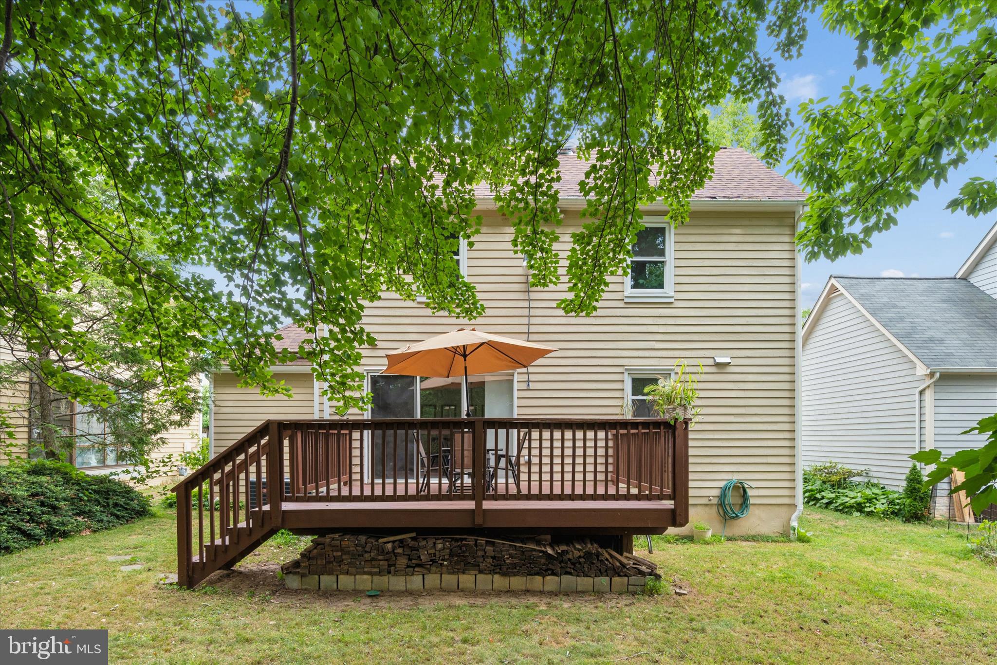 VALLEY STREAM ESTATES - Residential