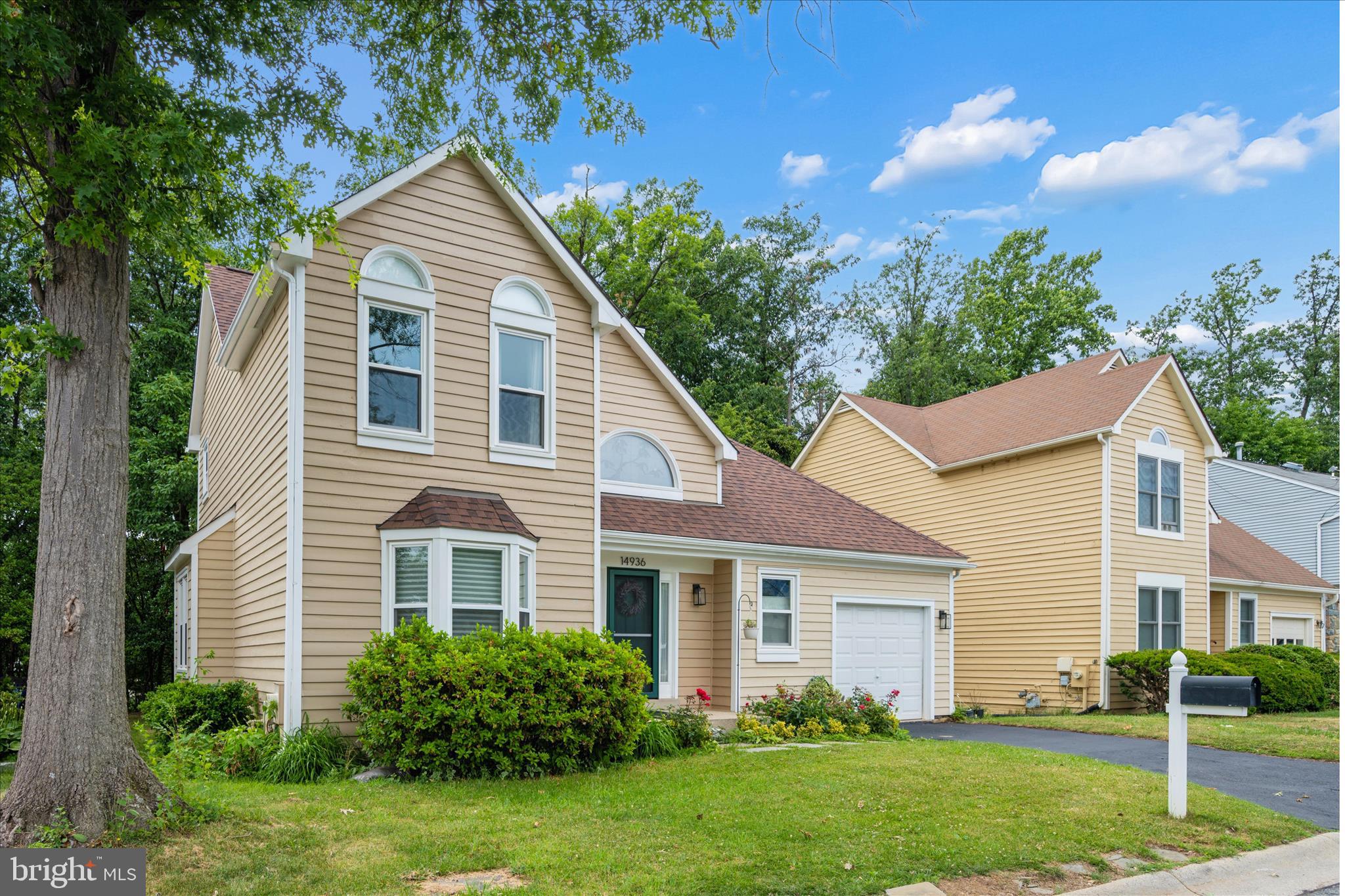 VALLEY STREAM ESTATES - Residential