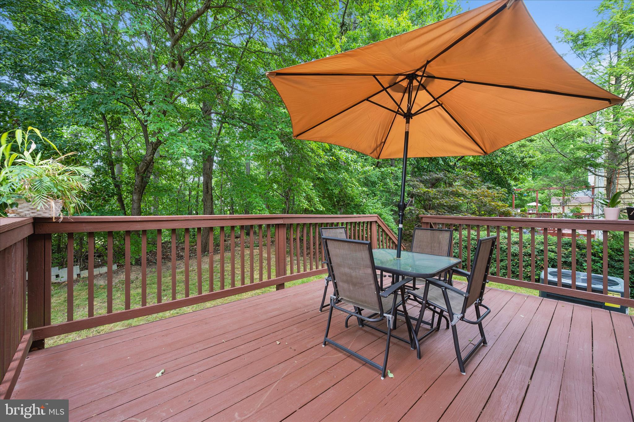 VALLEY STREAM ESTATES - Residential