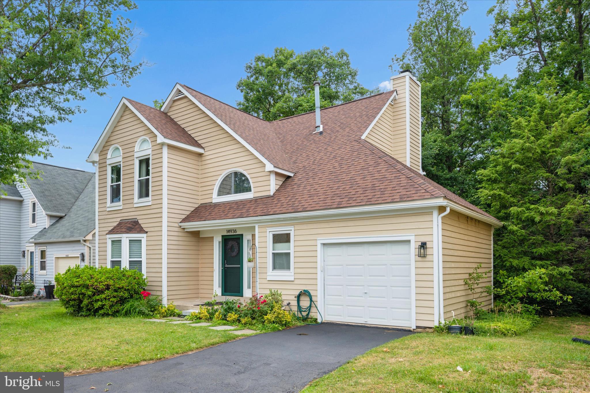 VALLEY STREAM ESTATES - Residential