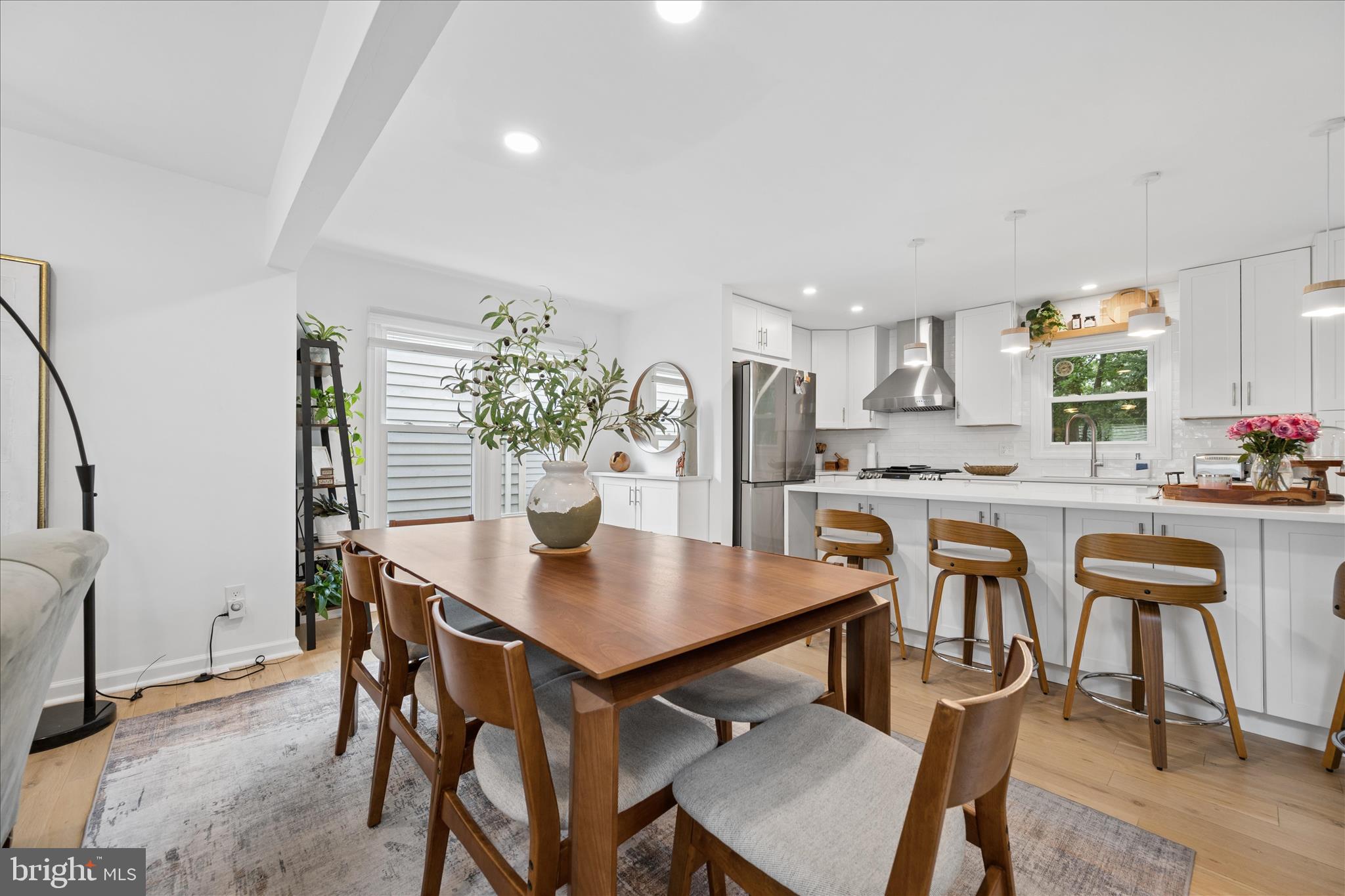 VALLEY STREAM ESTATES - Residential