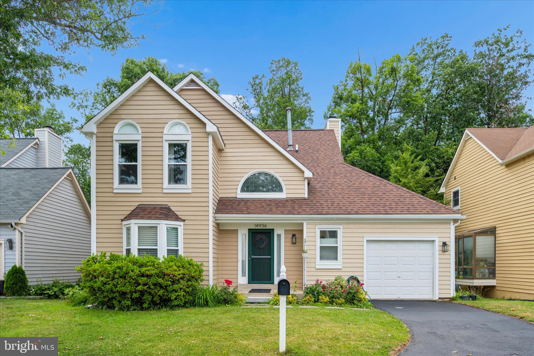 VALLEY STREAM ESTATES - Residential