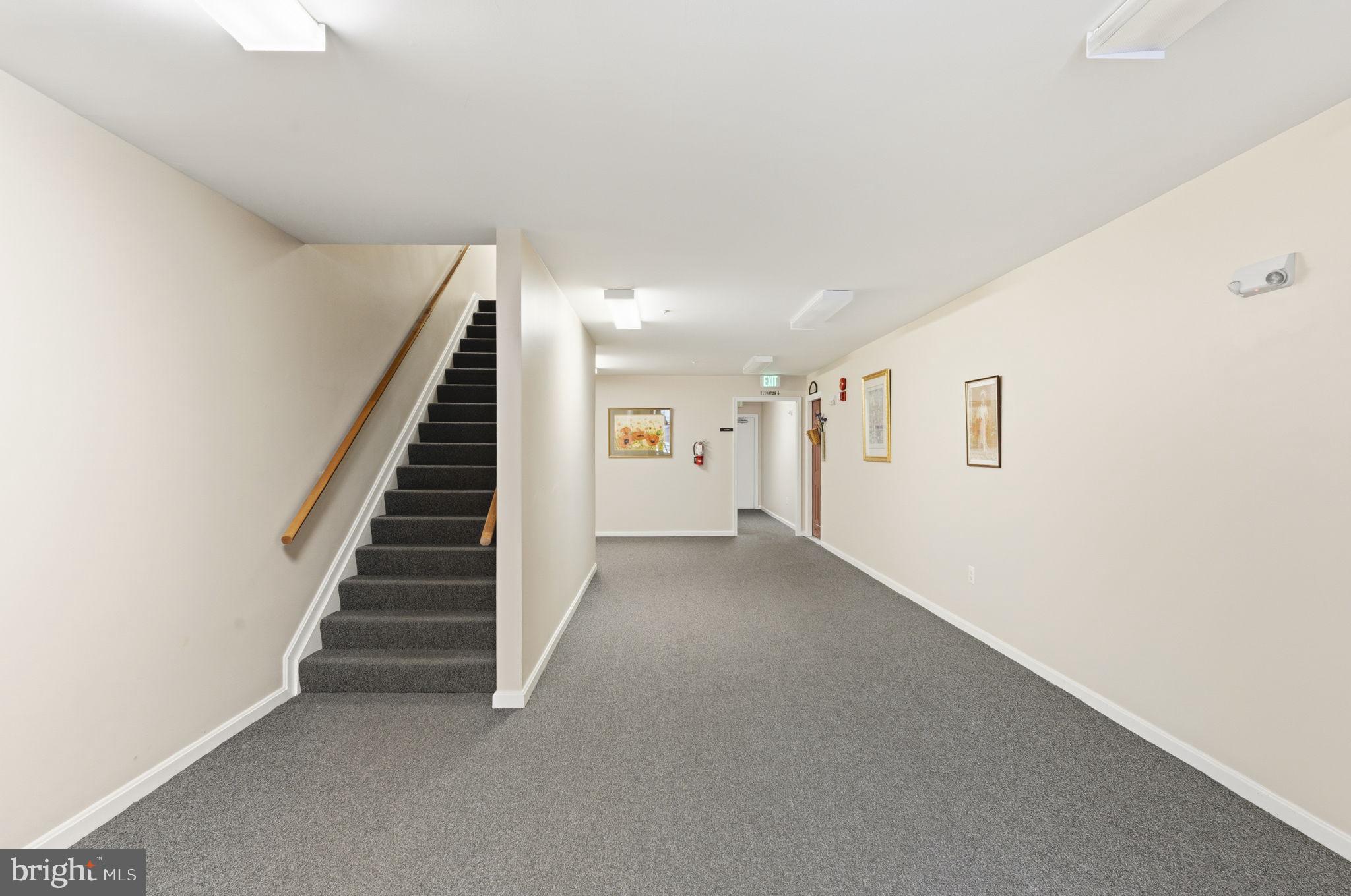 WINIFRED MANOR - Residential