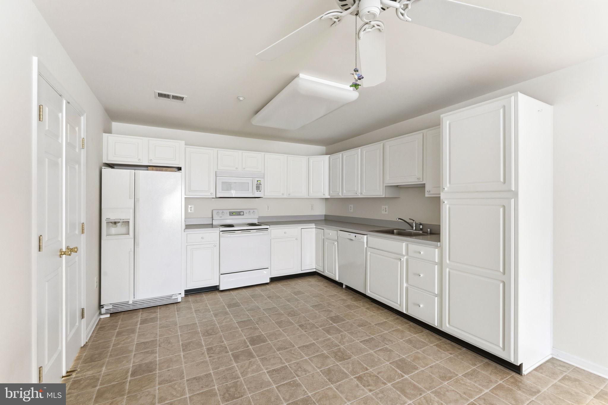 WINIFRED MANOR - Residential