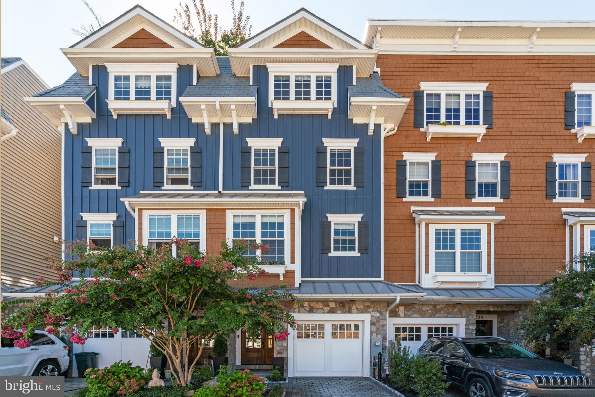 ROXBOROUGH - Residential