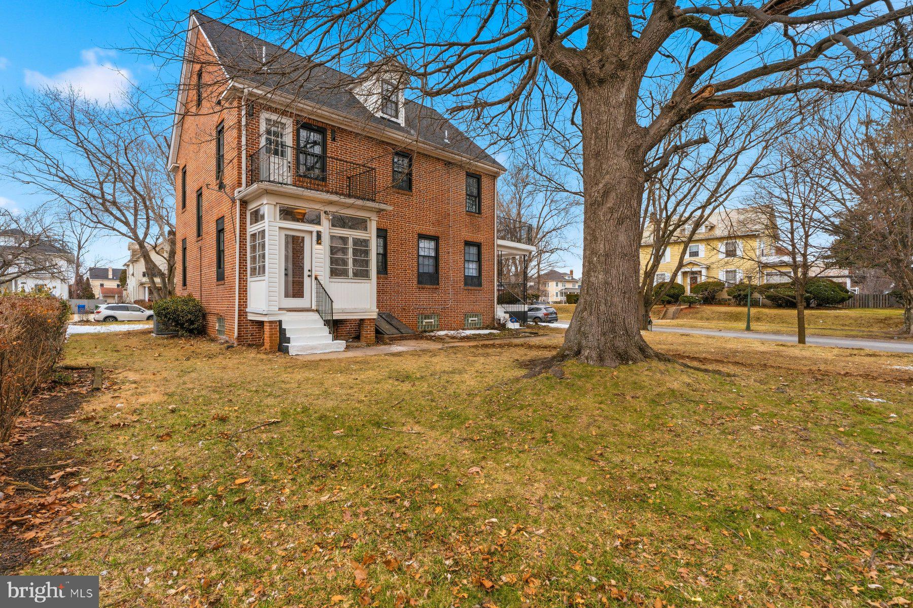 ASHBURTON HISTORIC DISTRICT - Residential