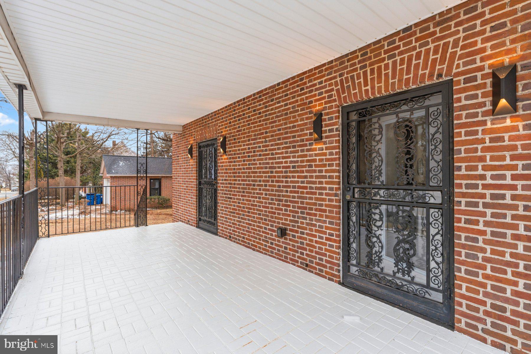 ASHBURTON HISTORIC DISTRICT - Residential