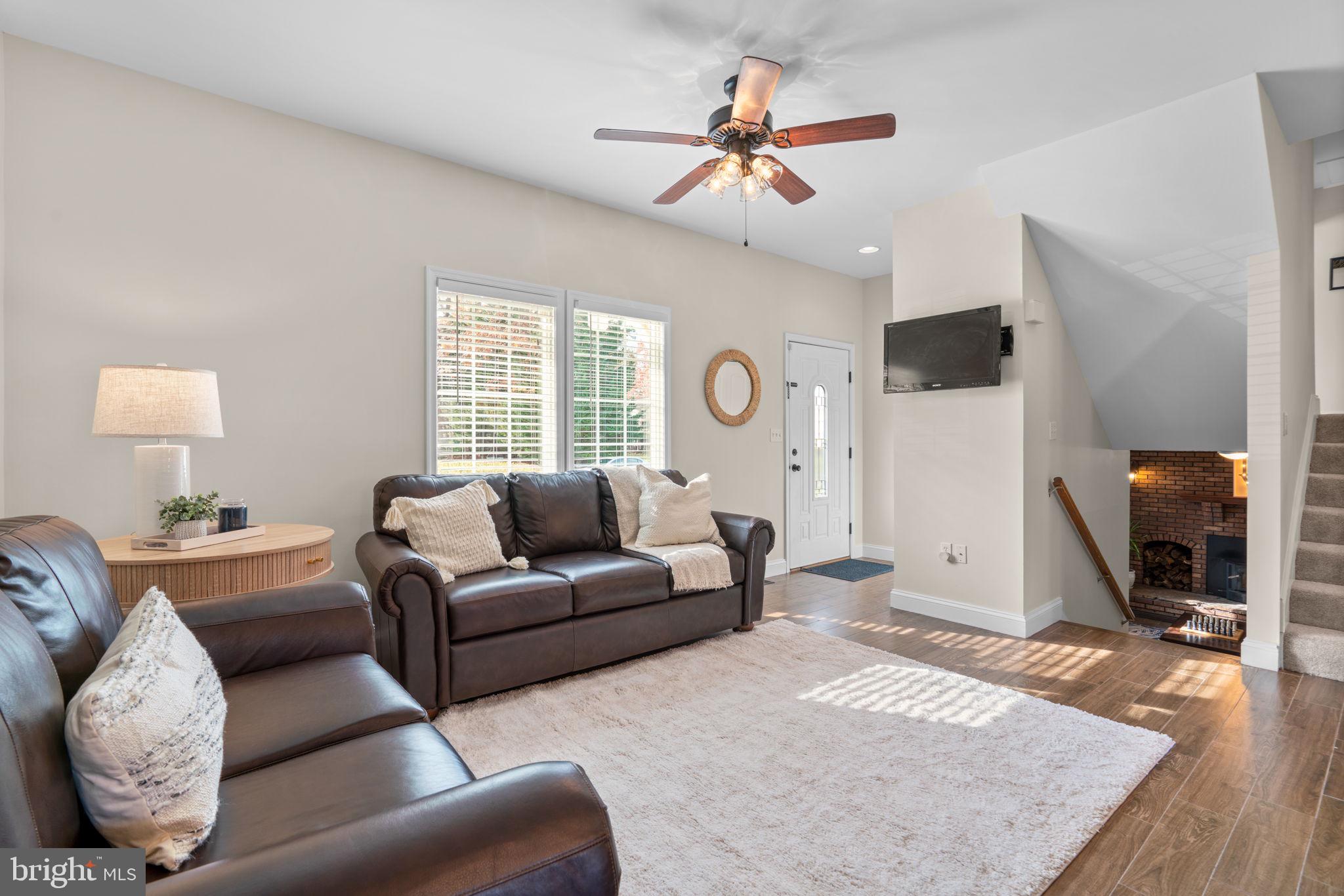 MANHATTAN BEACH - Residential