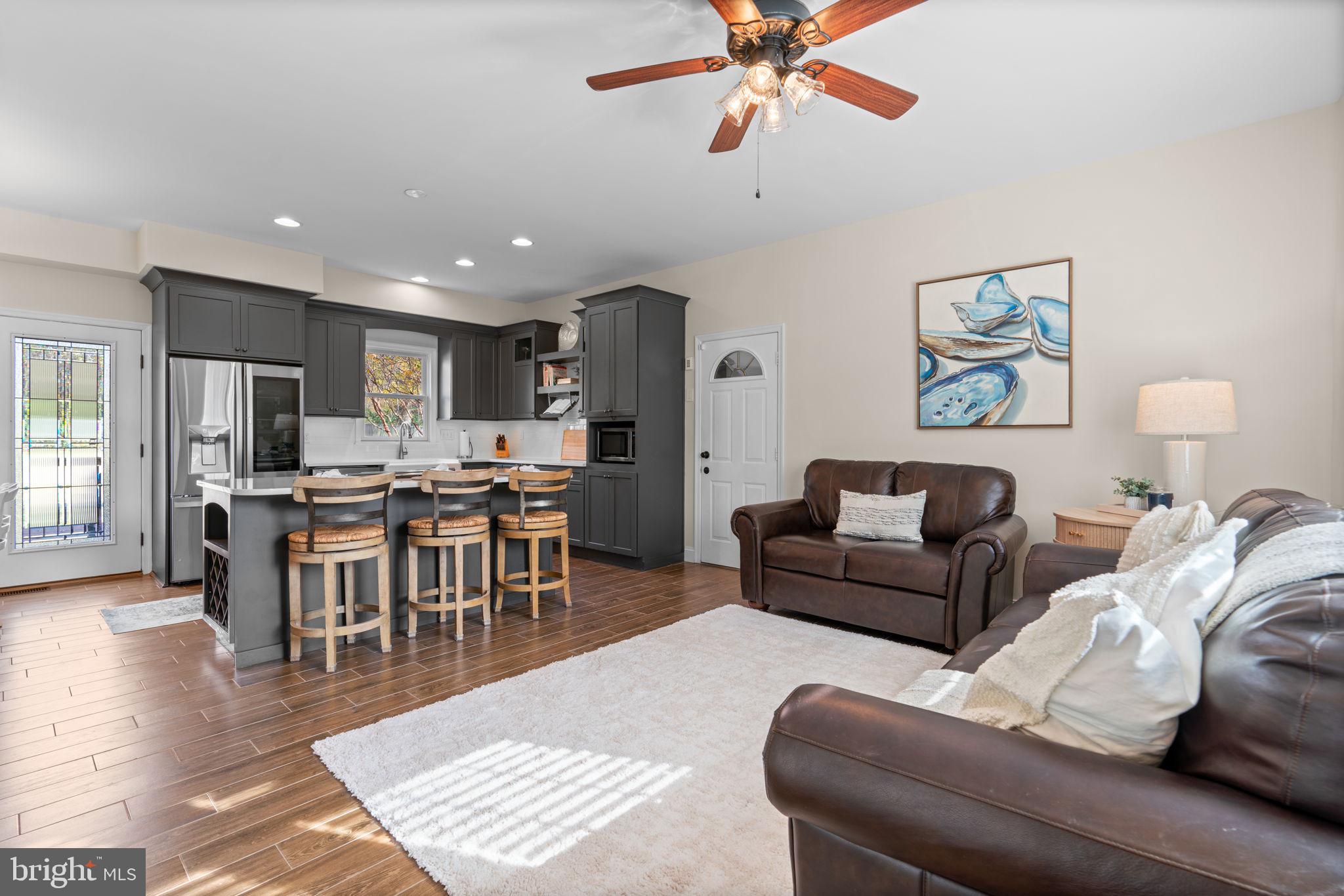 MANHATTAN BEACH - Residential