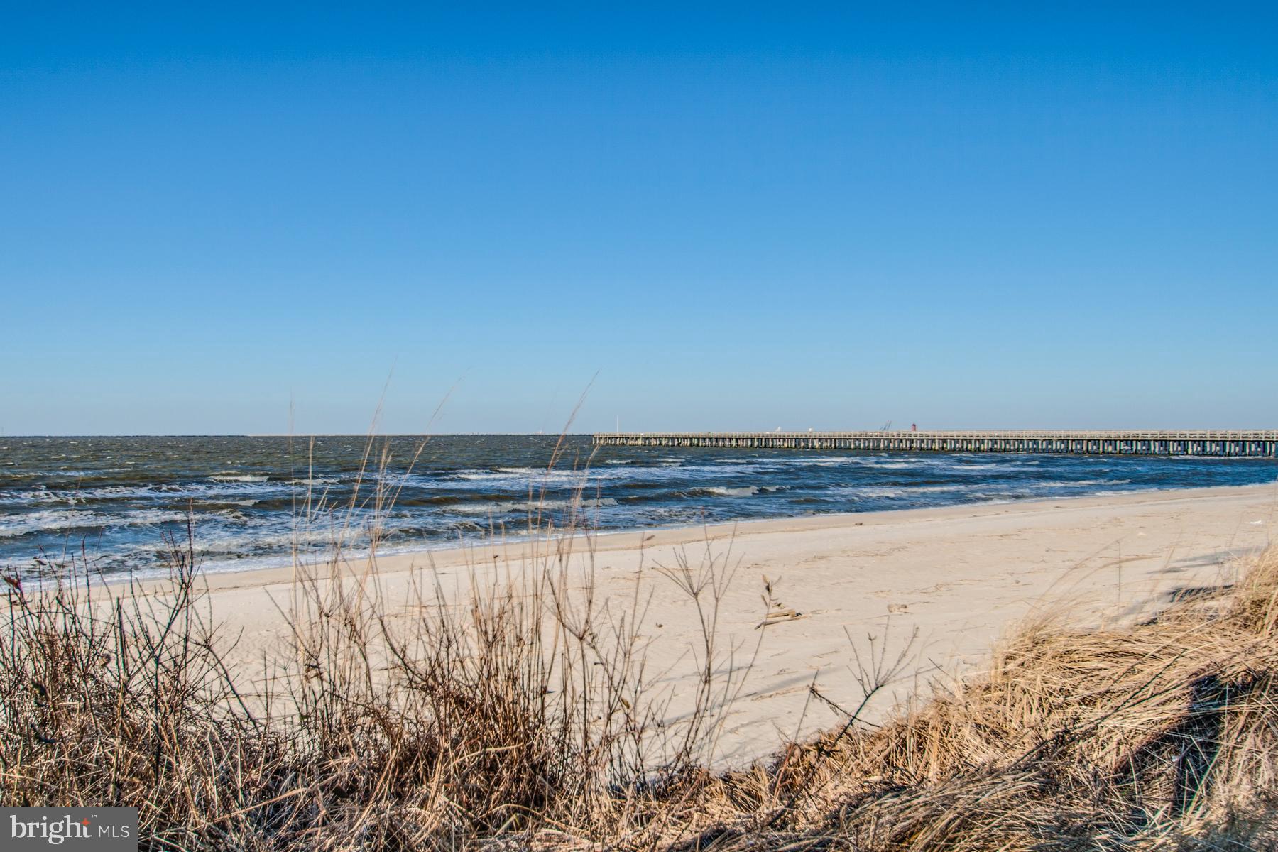 FISHERS COVE - Land
