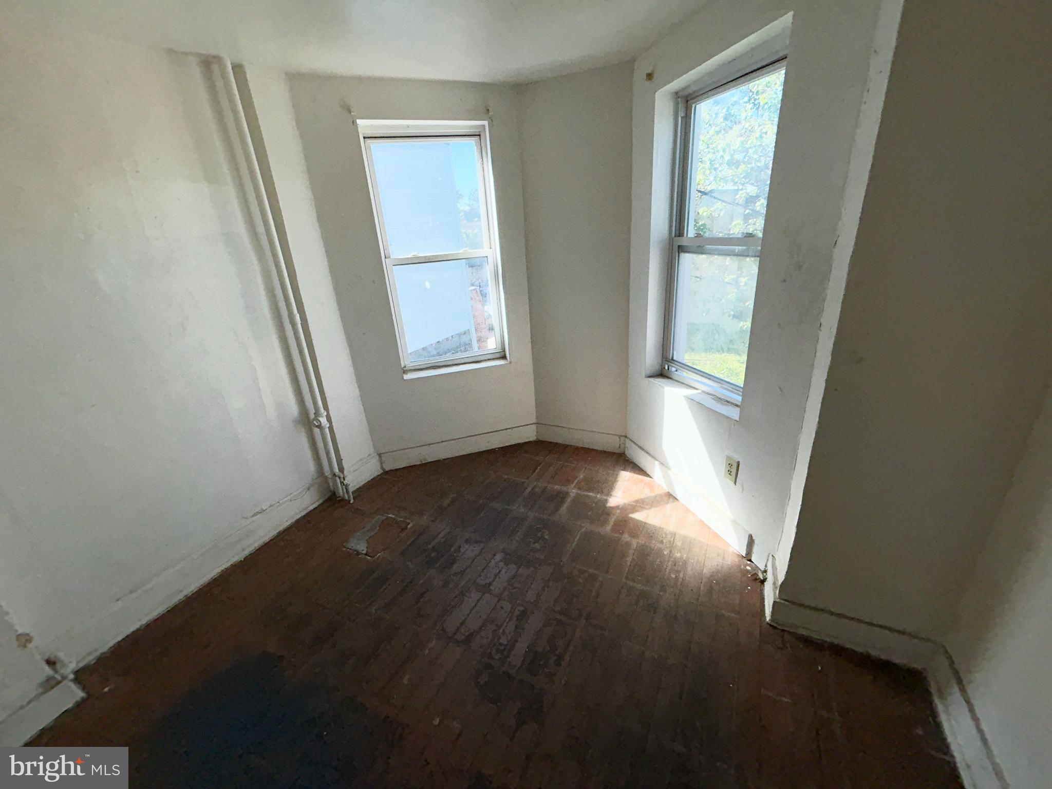 MIDTOWN EDMONDSON - Residential