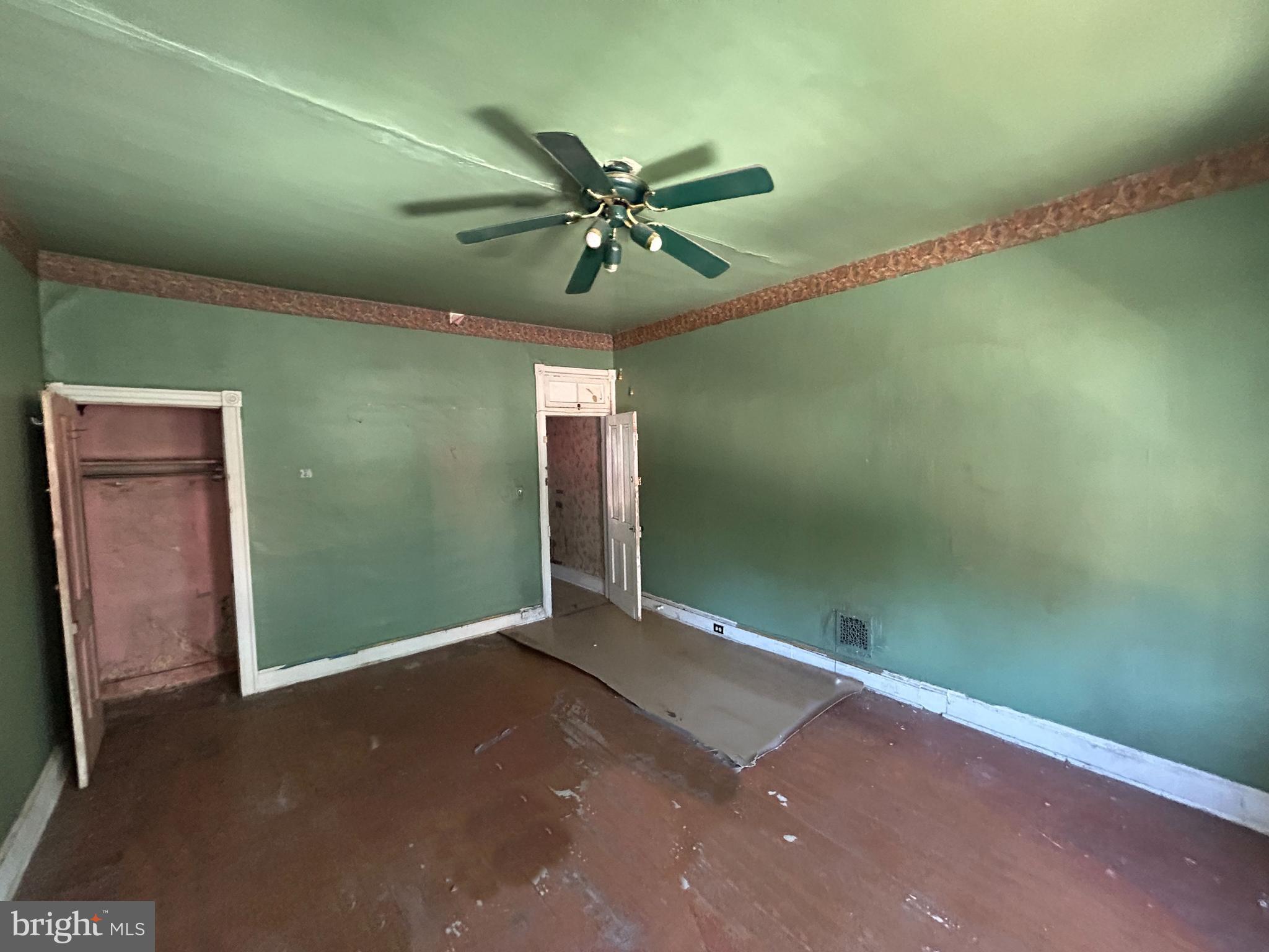 MIDTOWN EDMONDSON - Residential