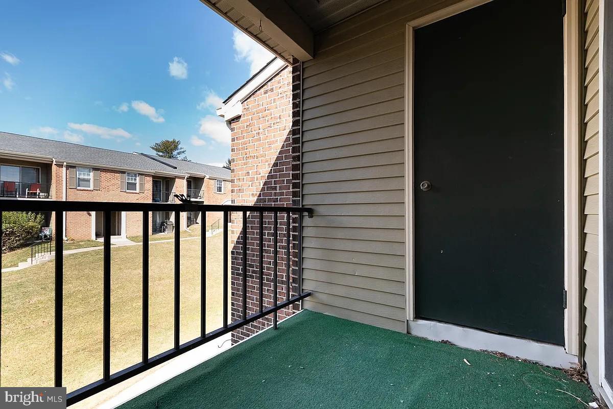 OXFORD OF BLUE BELL - Residential