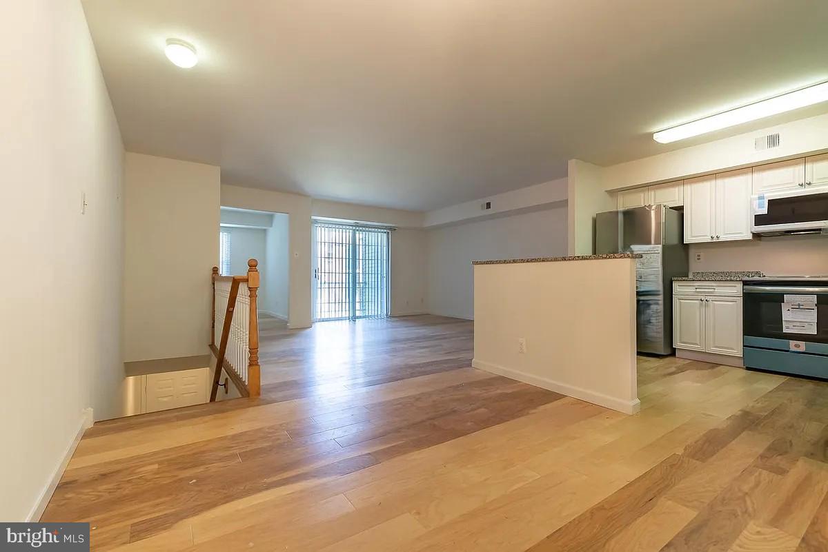 OXFORD OF BLUE BELL - Residential