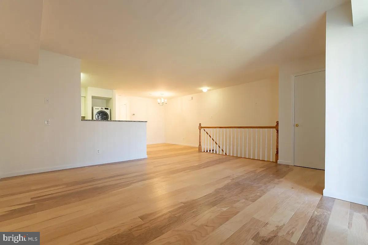 OXFORD OF BLUE BELL - Residential