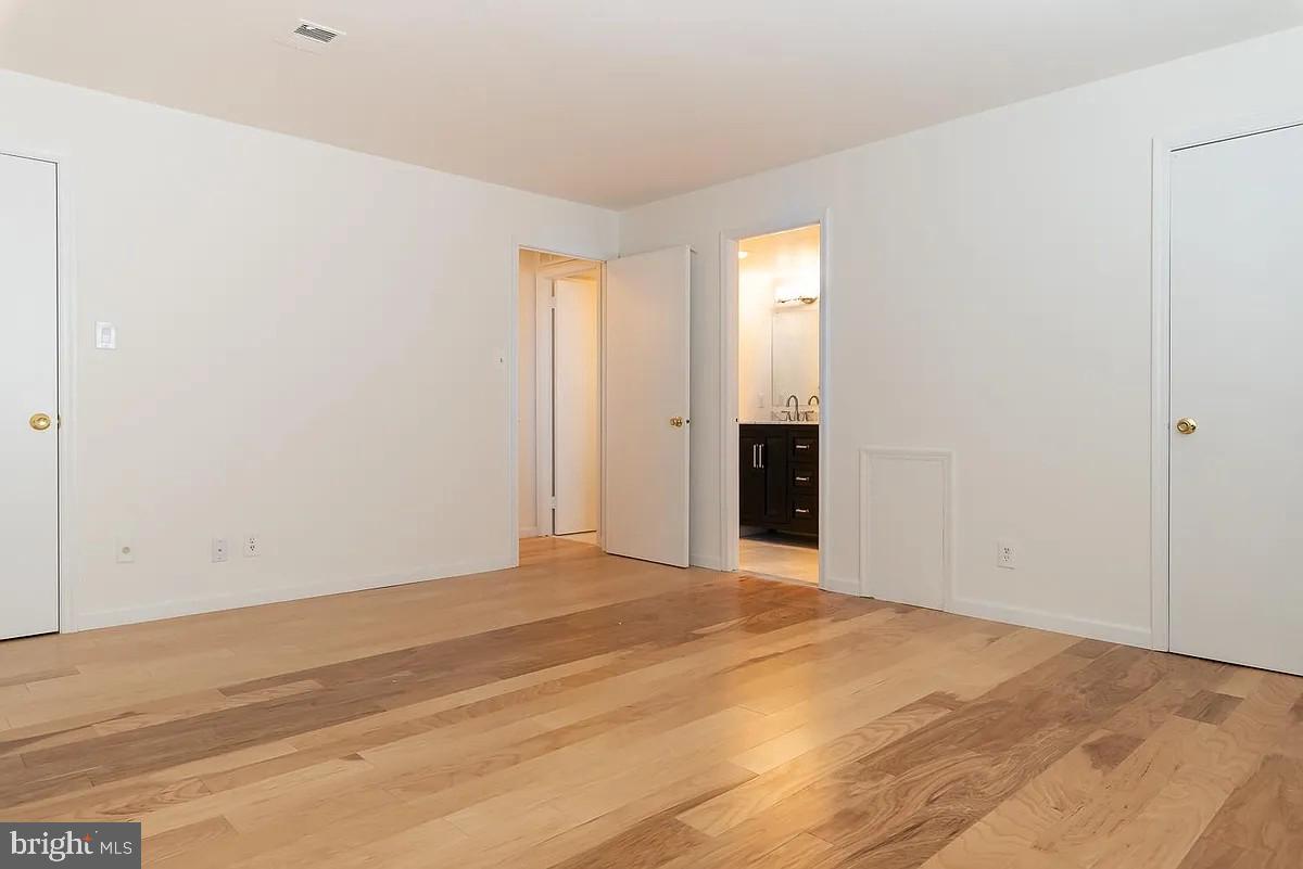OXFORD OF BLUE BELL - Residential