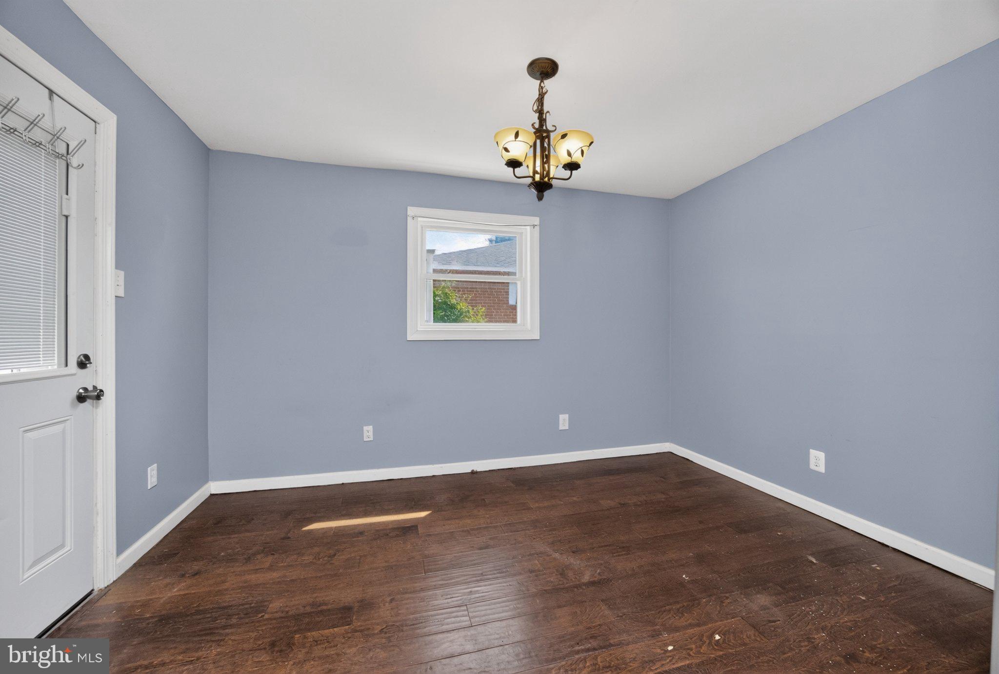 PENN SQ - Residential