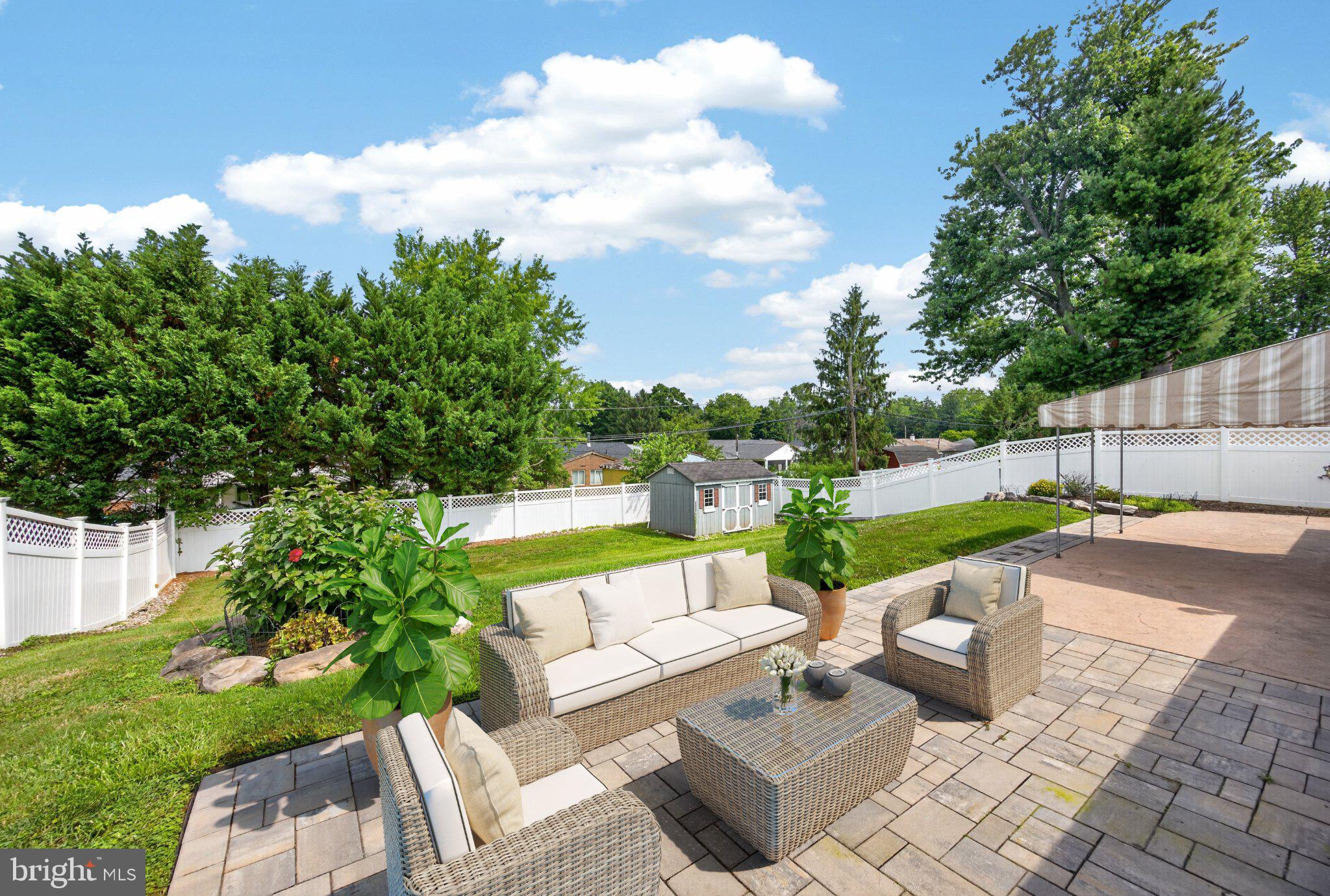 PENN SQ - Residential