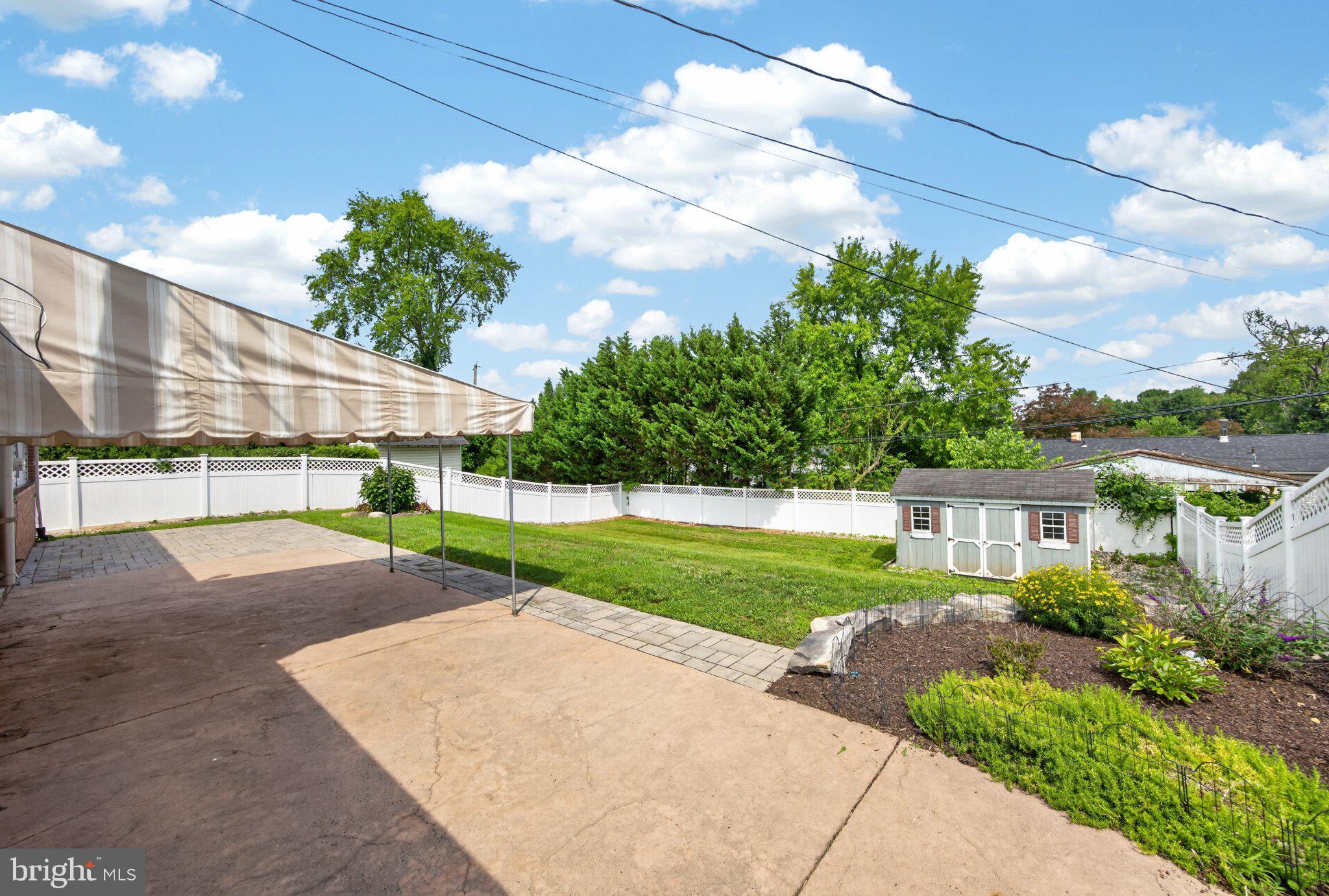 PENN SQ - Residential