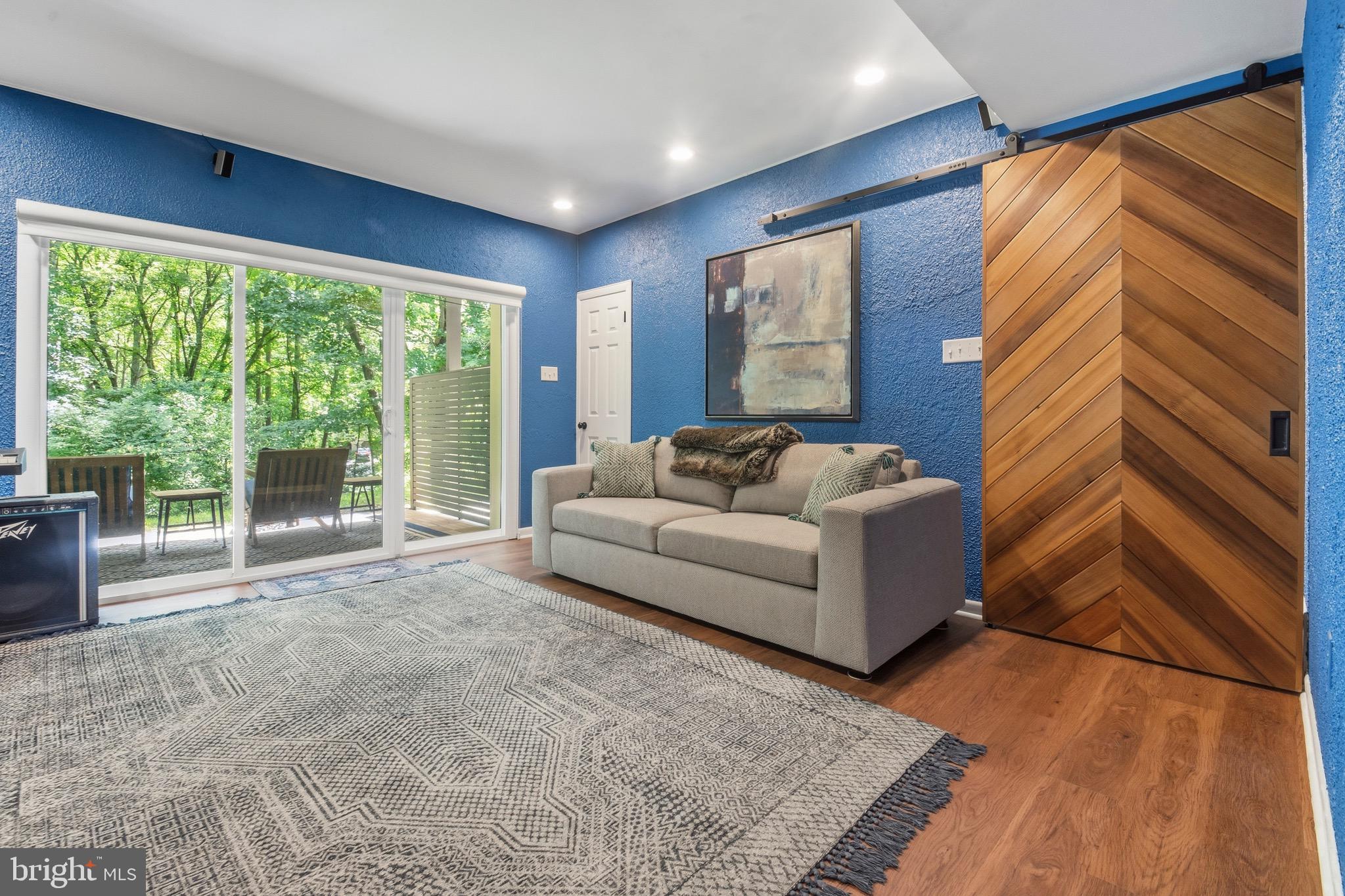 THE PINES - Residential