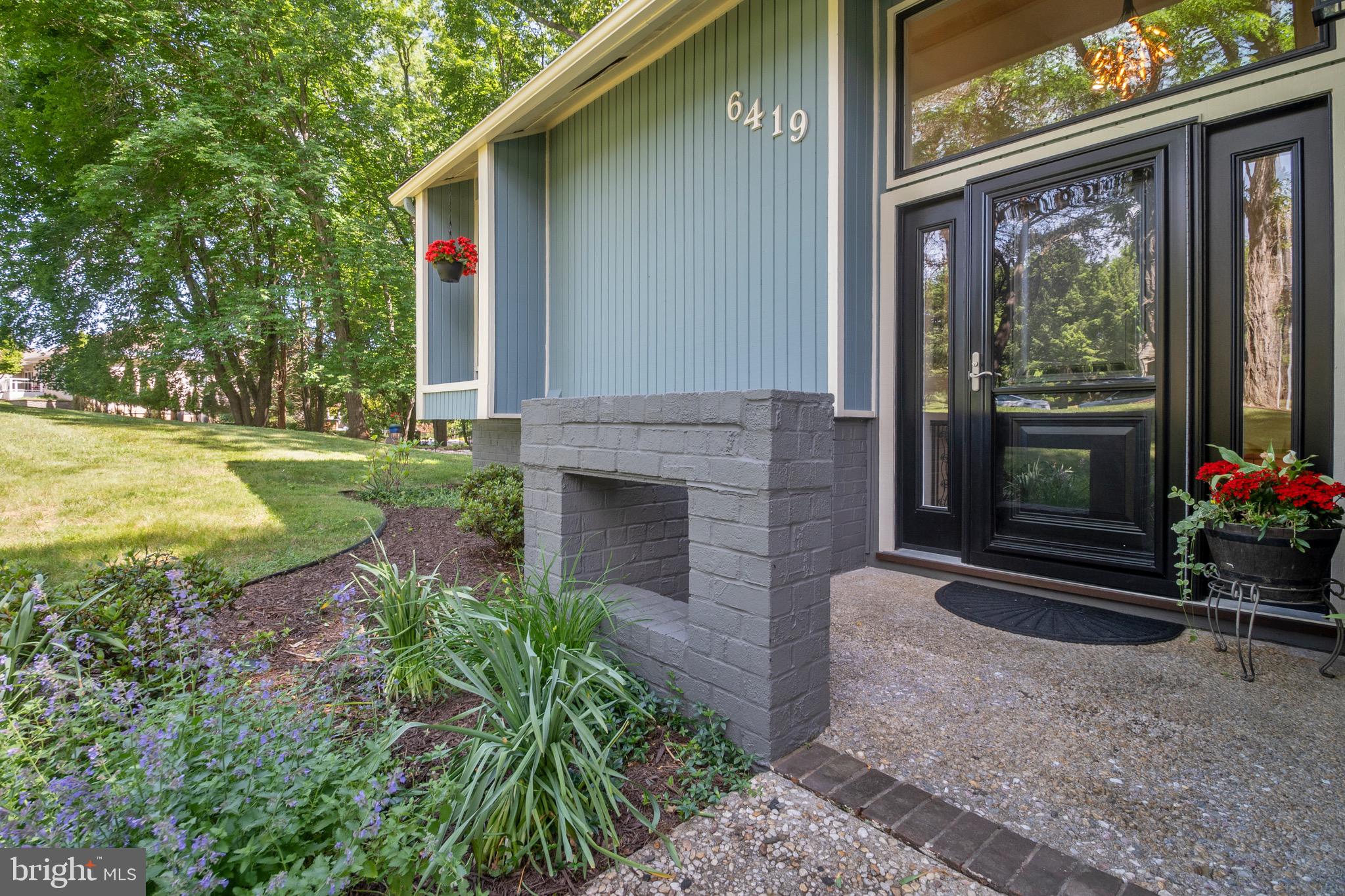 THE PINES - Residential
